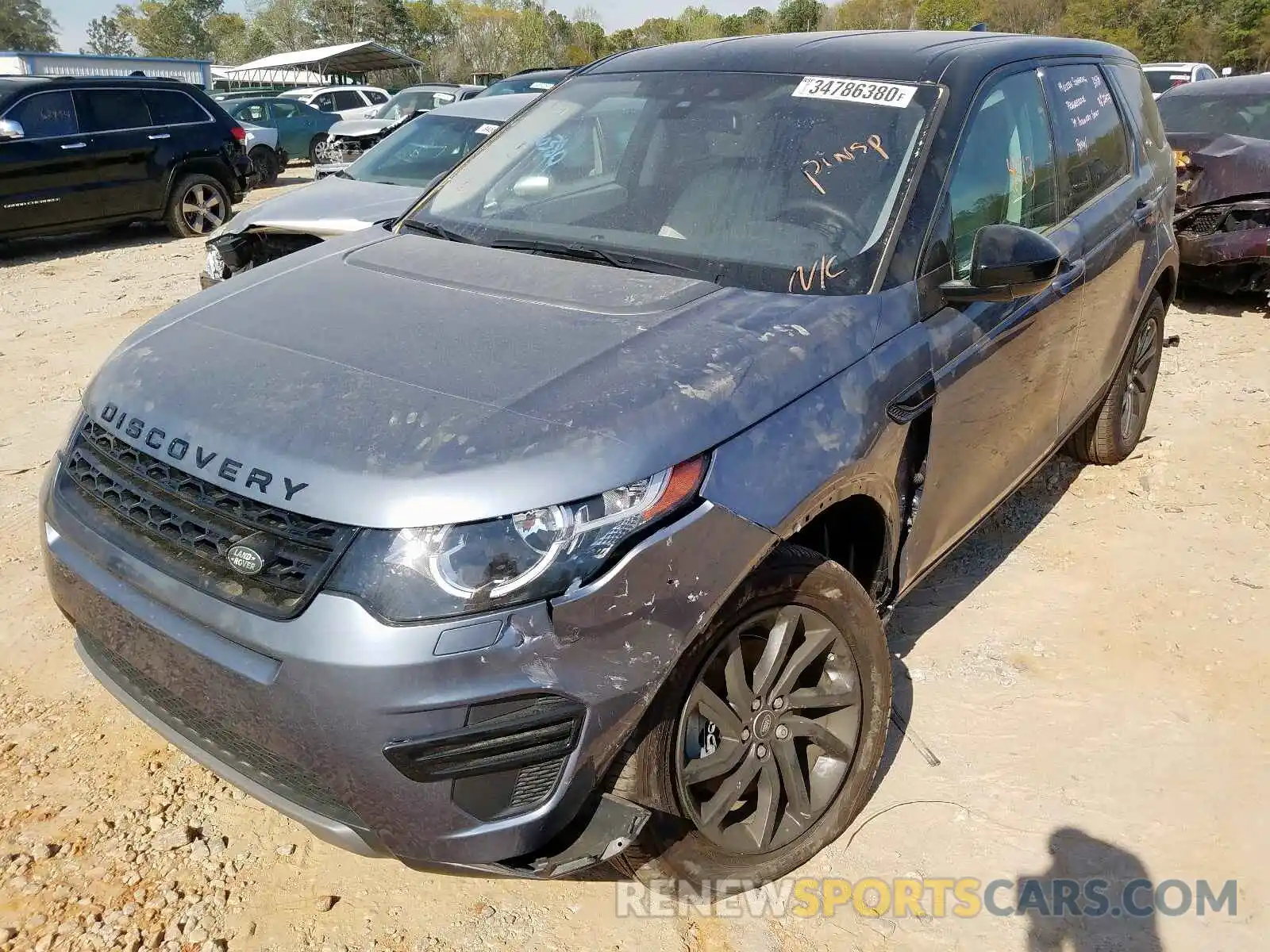 2 Photograph of a damaged car SALCP2FX4KH809300 LAND ROVER DISCOVERY 2019