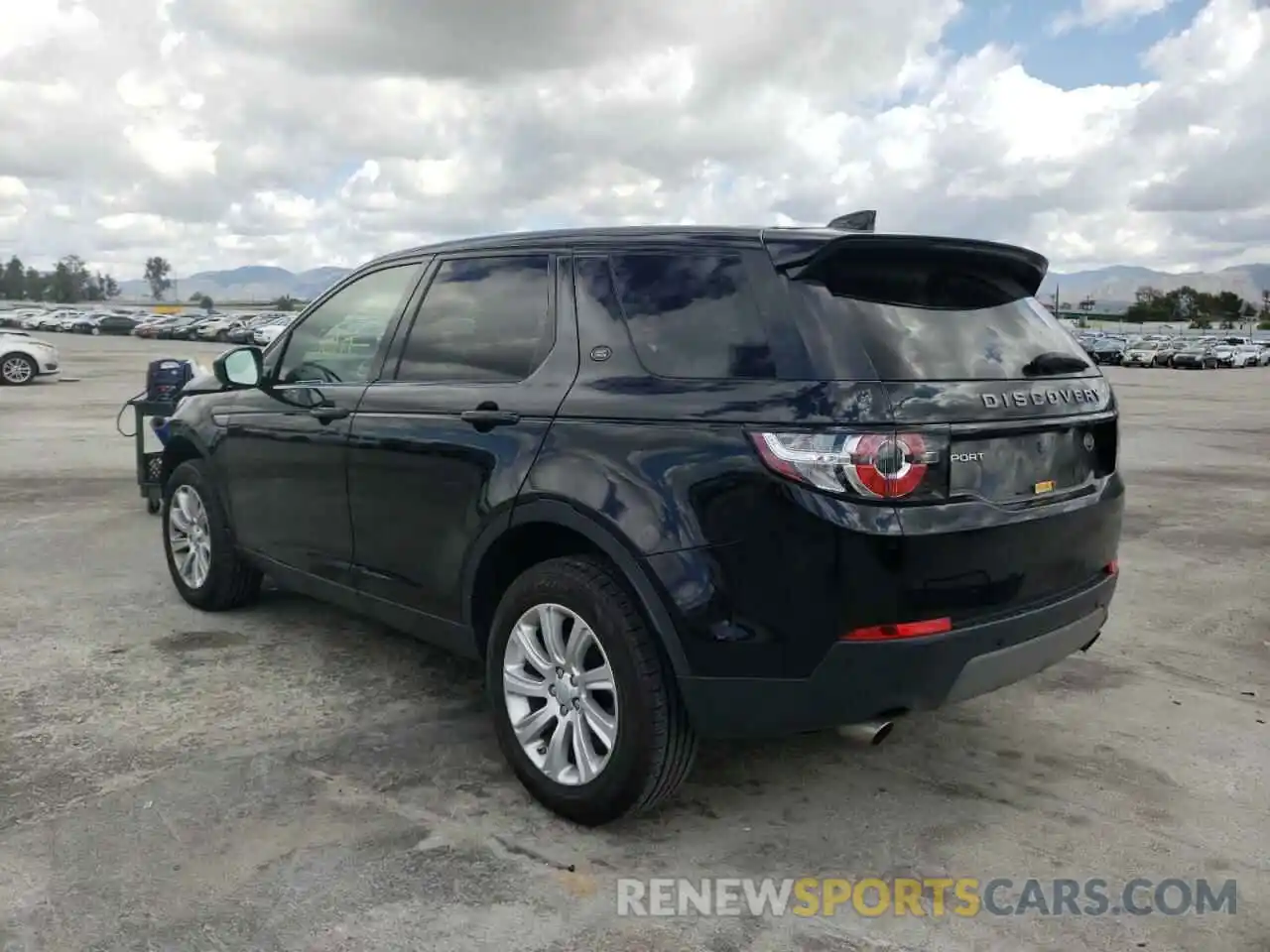 3 Photograph of a damaged car SALCP2FX4KH810589 LAND ROVER DISCOVERY 2019