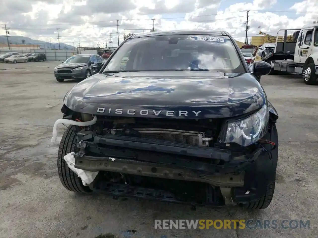 9 Photograph of a damaged car SALCP2FX4KH810589 LAND ROVER DISCOVERY 2019