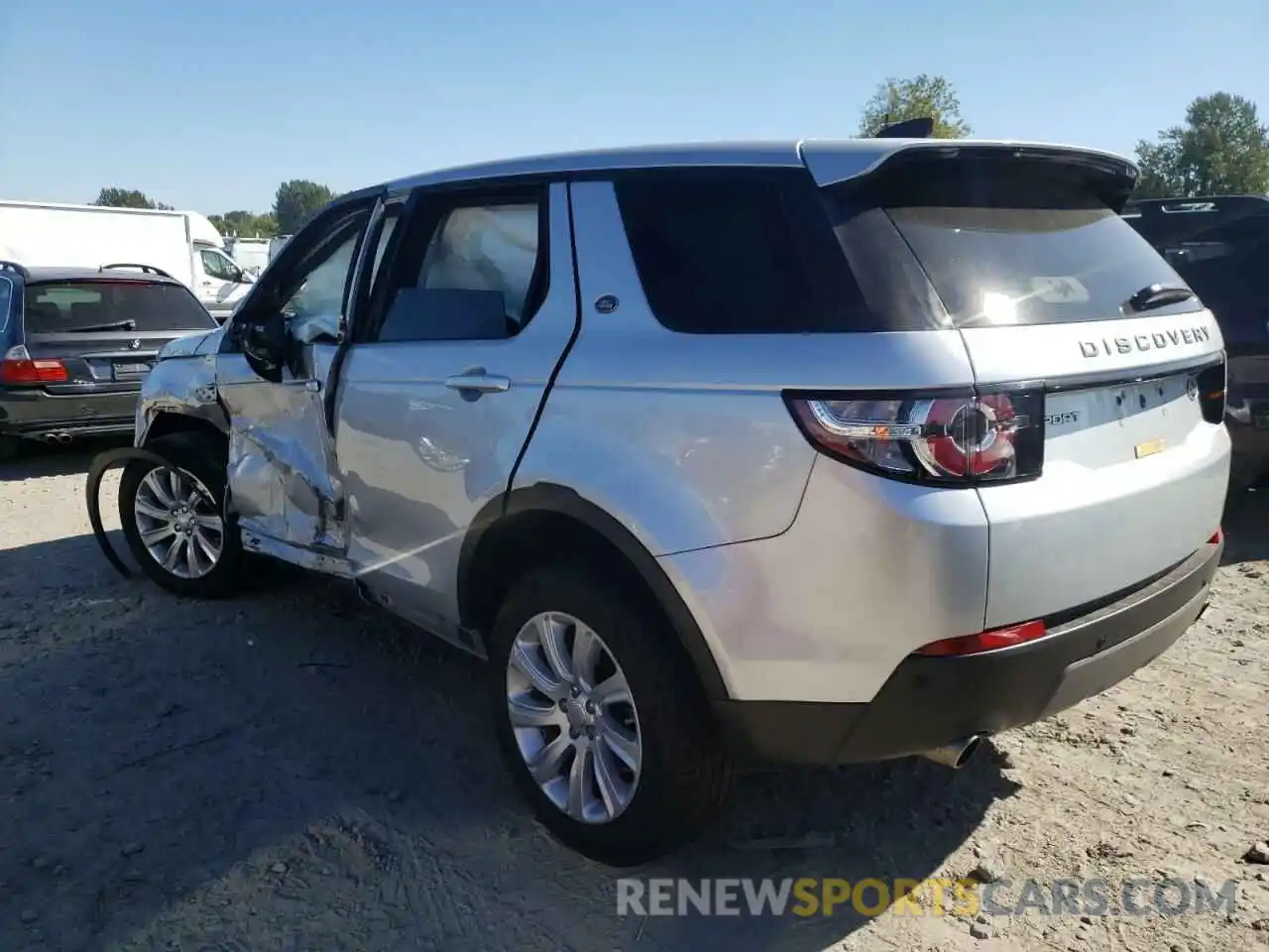 3 Photograph of a damaged car SALCP2FX4KH828929 LAND ROVER DISCOVERY 2019