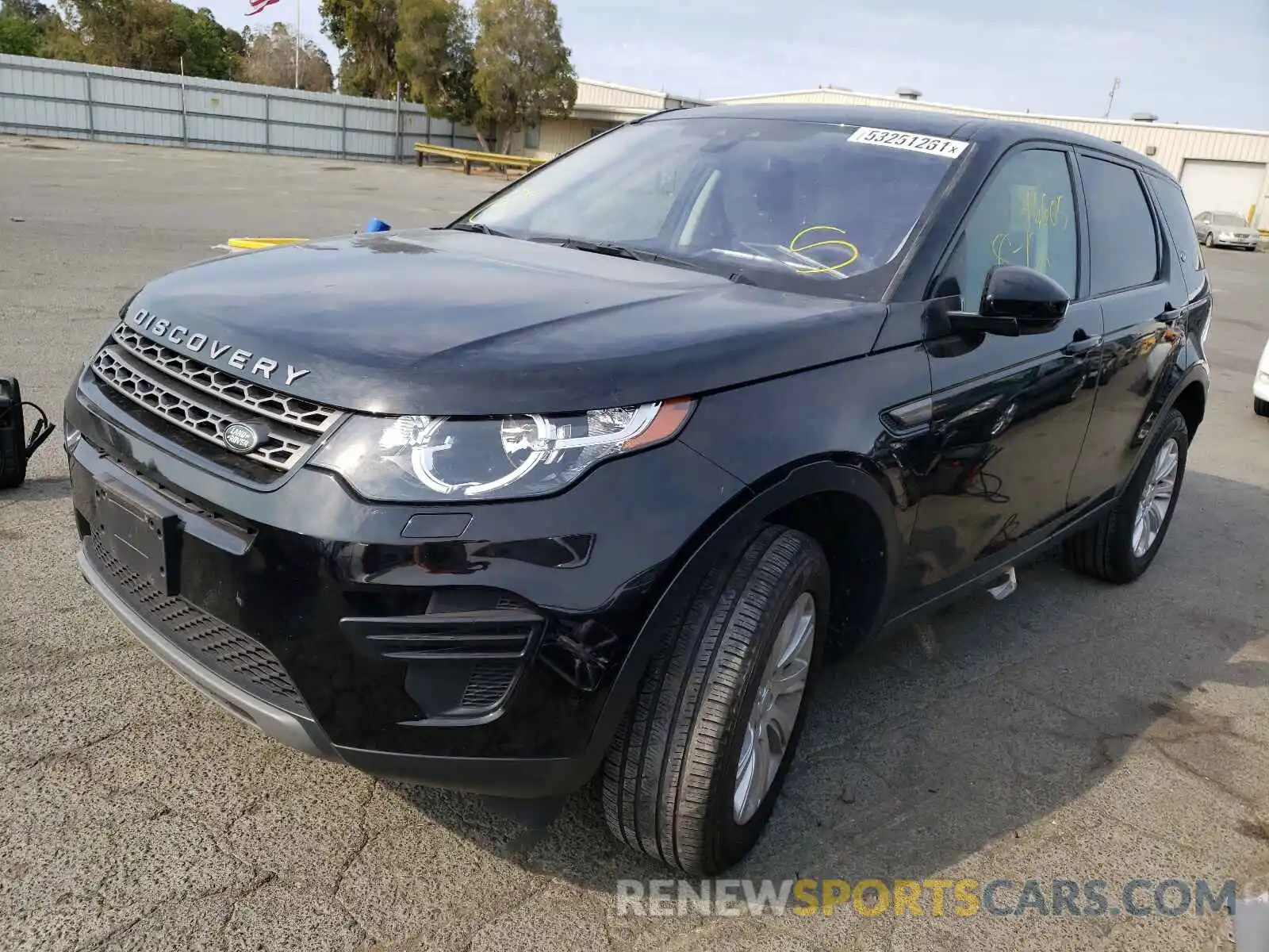 2 Photograph of a damaged car SALCP2FX5KH785010 LAND ROVER DISCOVERY 2019