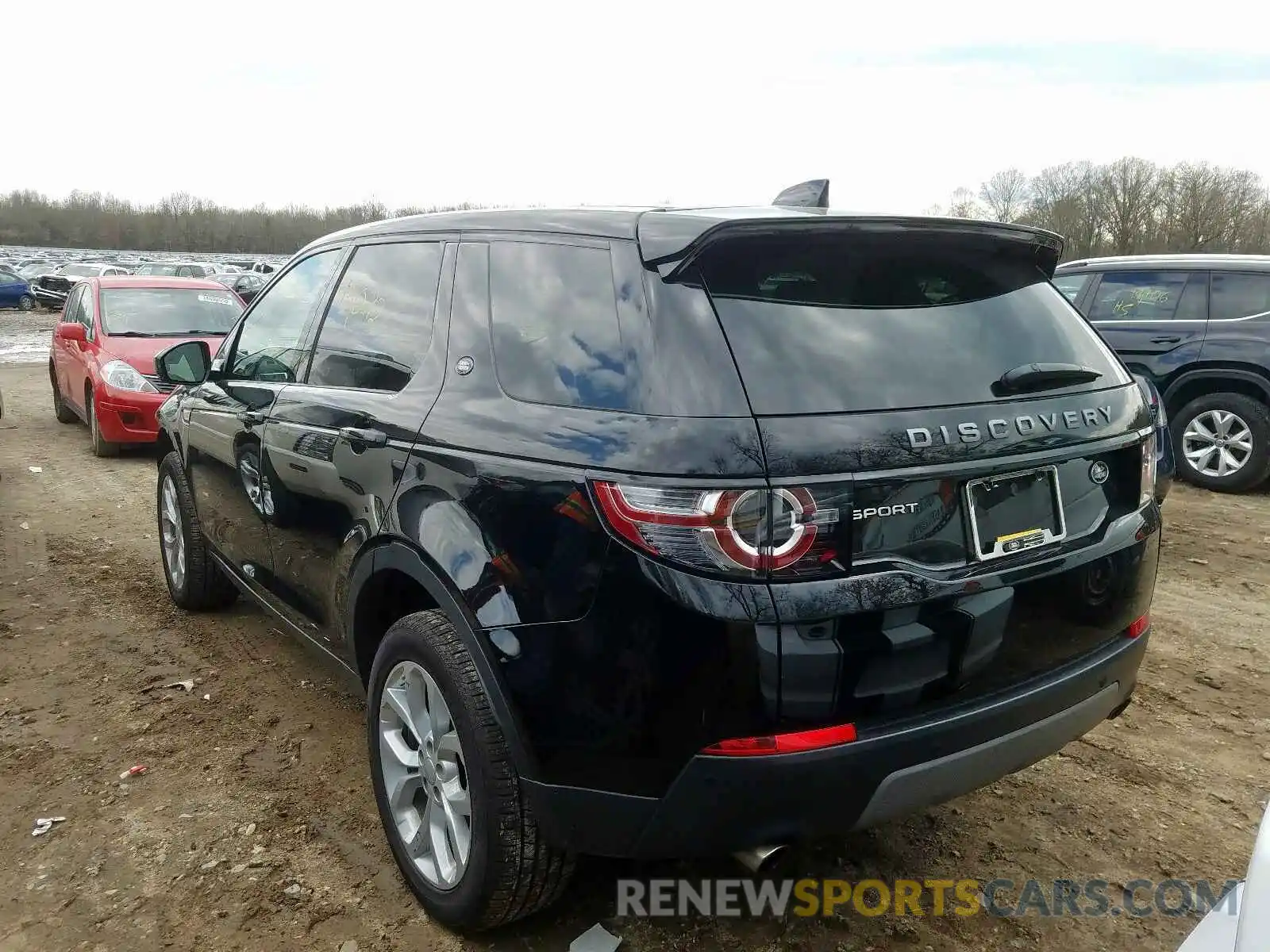 3 Photograph of a damaged car SALCP2FX5KH819270 LAND ROVER DISCOVERY 2019