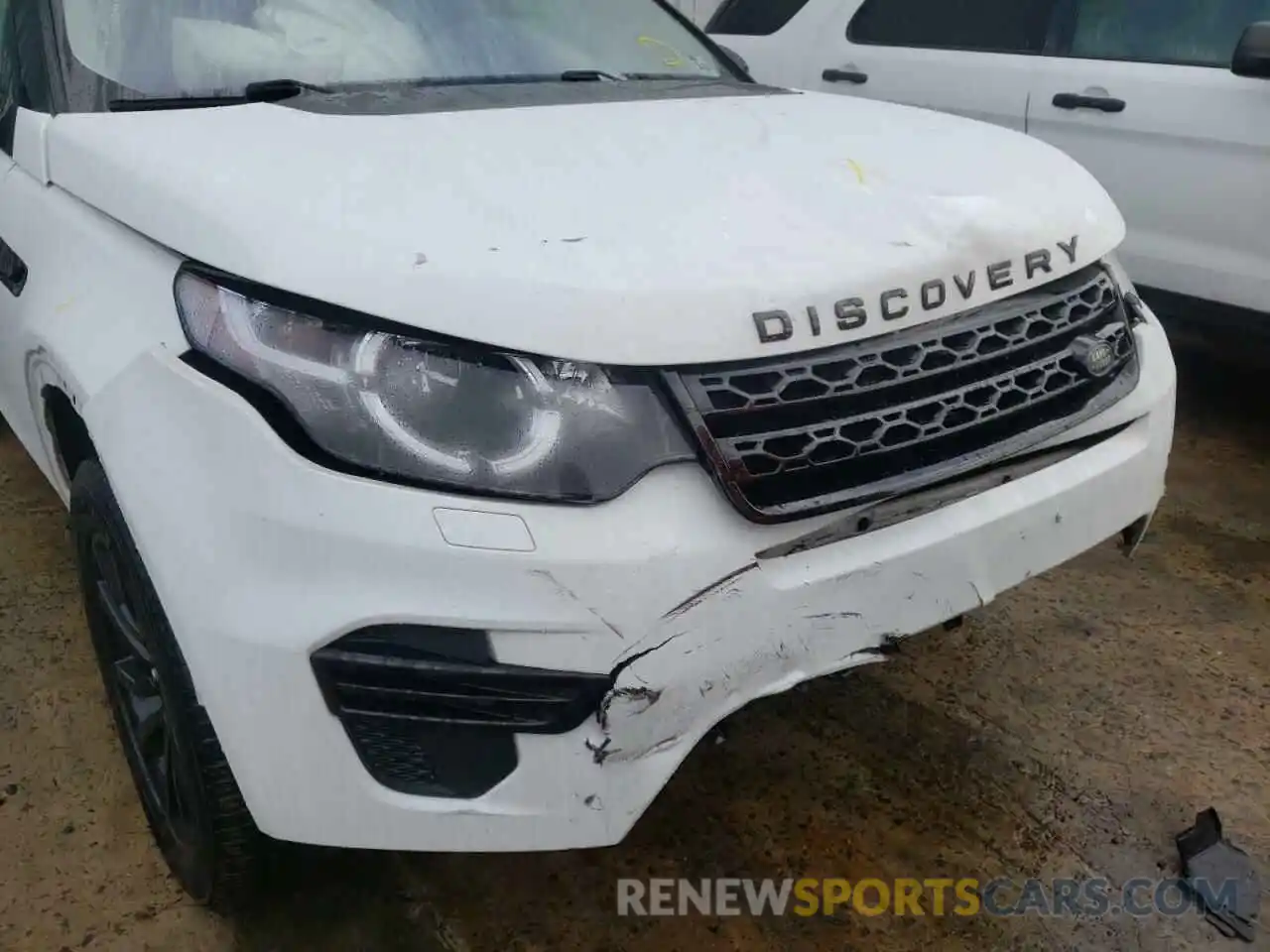 9 Photograph of a damaged car SALCP2FX6KH792225 LAND ROVER DISCOVERY 2019