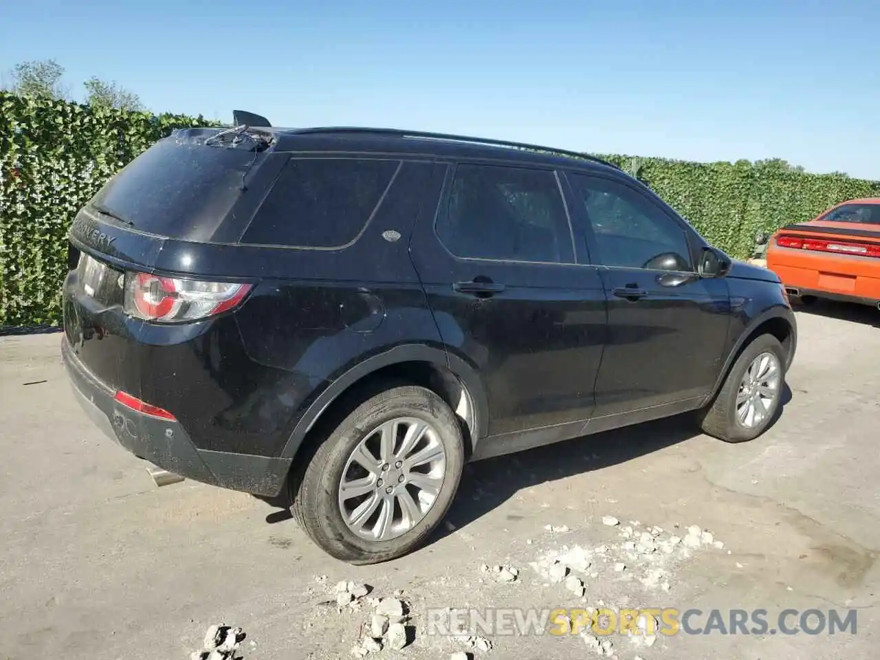 3 Photograph of a damaged car SALCP2FX6KH792516 LAND ROVER DISCOVERY 2019