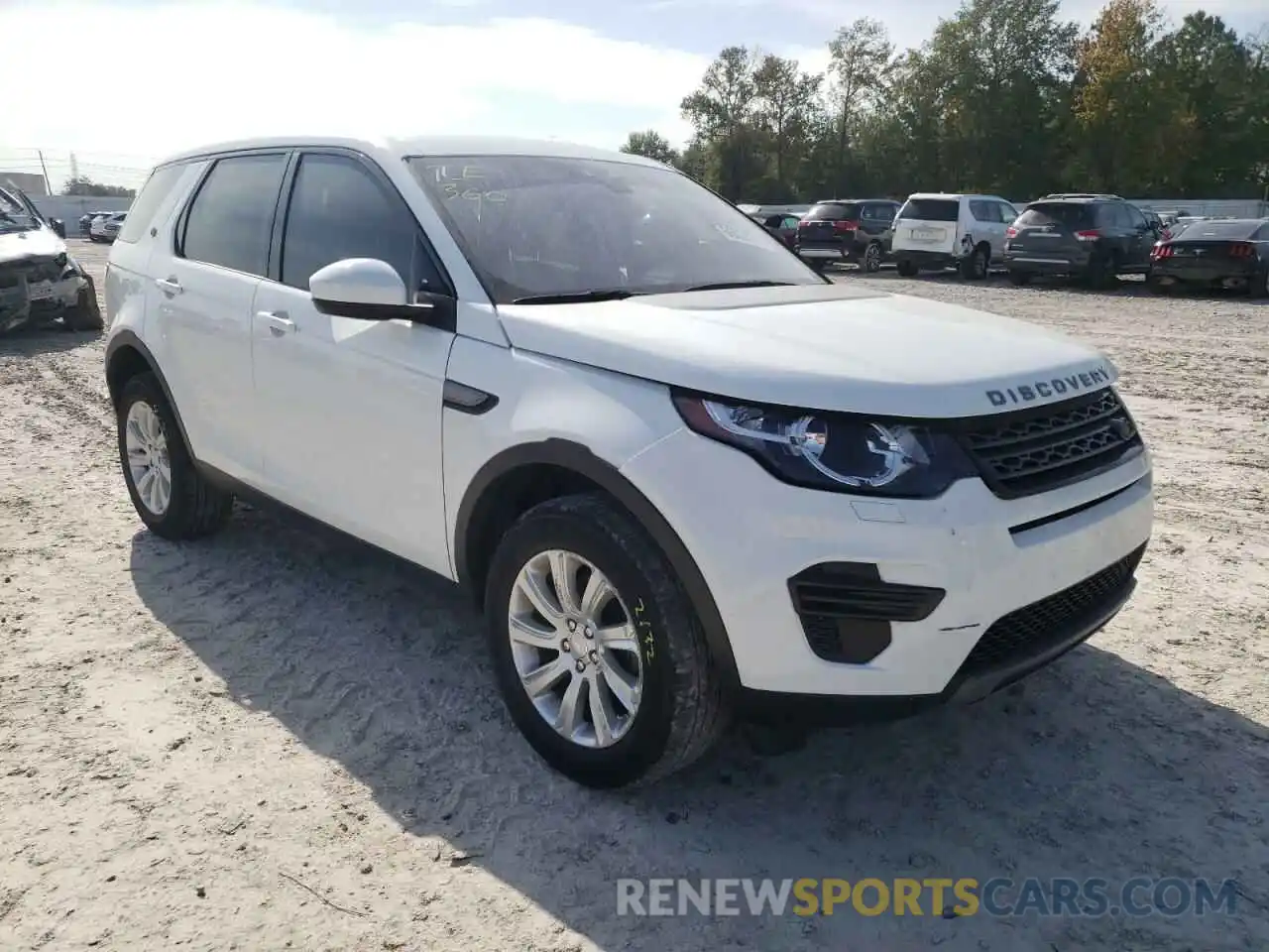 1 Photograph of a damaged car SALCP2FX6KH793147 LAND ROVER DISCOVERY 2019