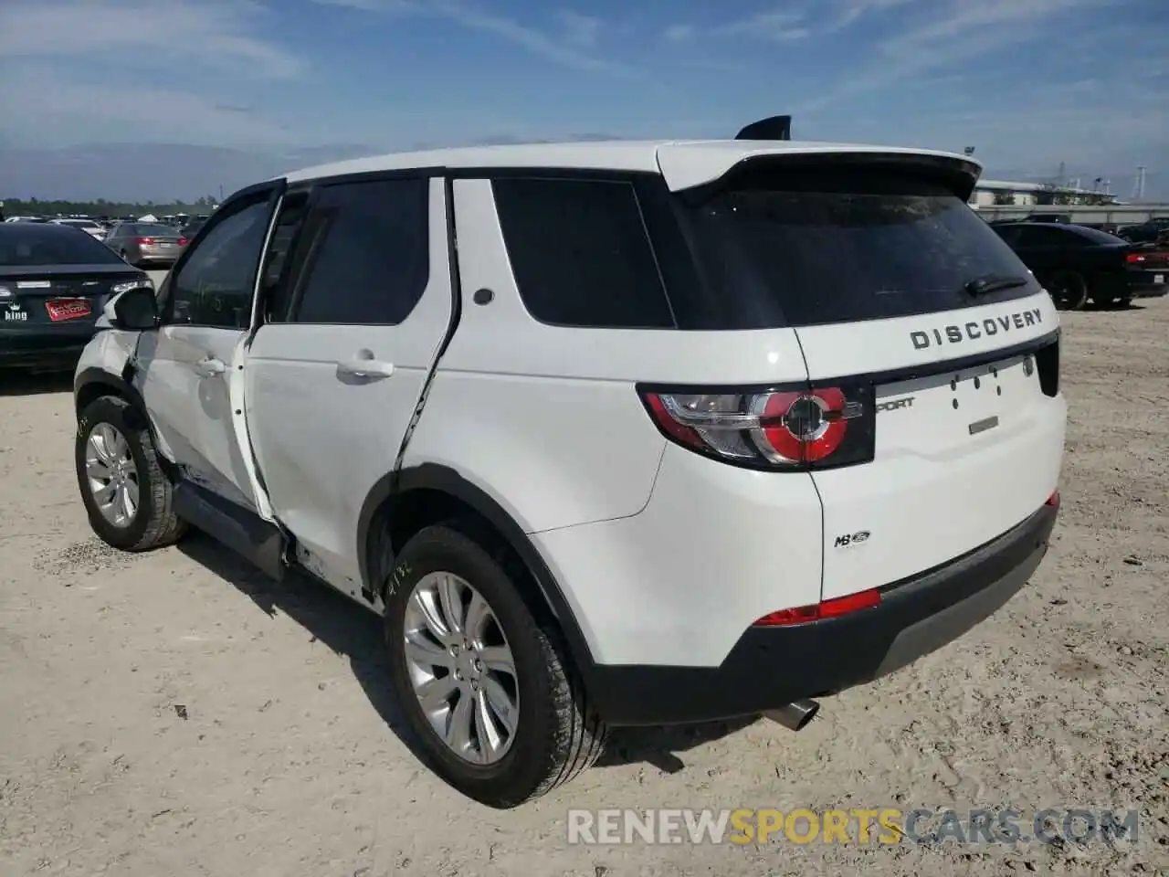 3 Фотография поврежденного автомобиля SALCP2FX6KH793147 LAND ROVER DISCOVERY 2019