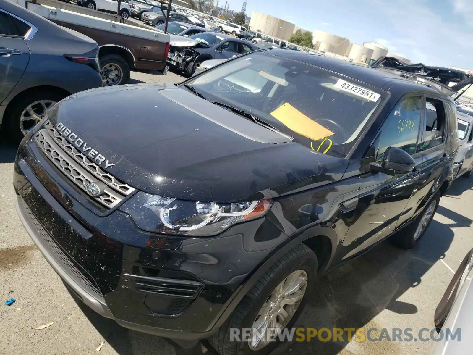 2 Photograph of a damaged car SALCP2FX6KH799983 LAND ROVER DISCOVERY 2019