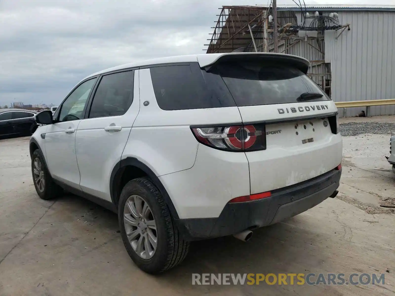 3 Photograph of a damaged car SALCP2FX6KH815485 LAND ROVER DISCOVERY 2019