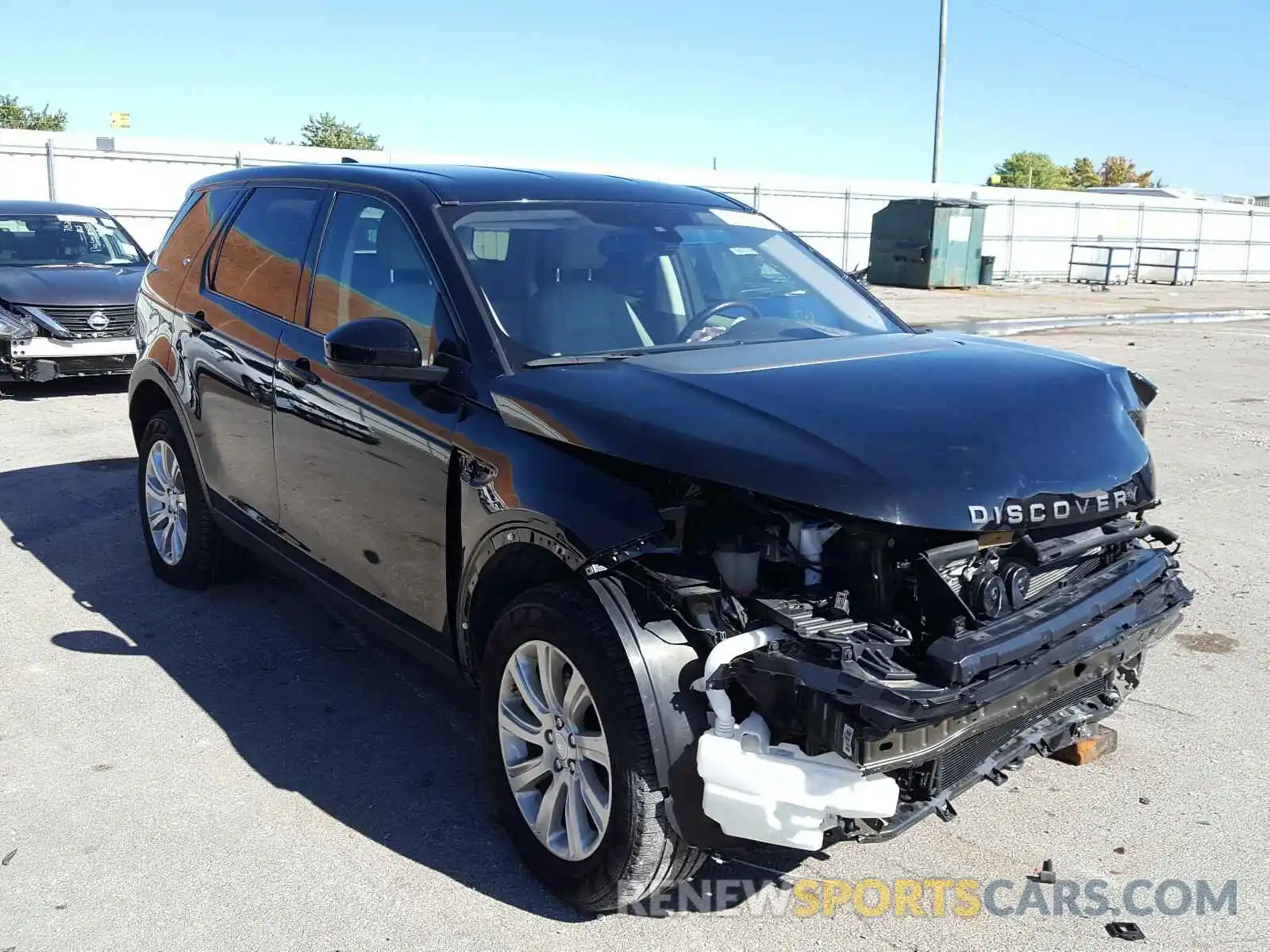 1 Photograph of a damaged car SALCP2FX7KH795182 LAND ROVER DISCOVERY 2019