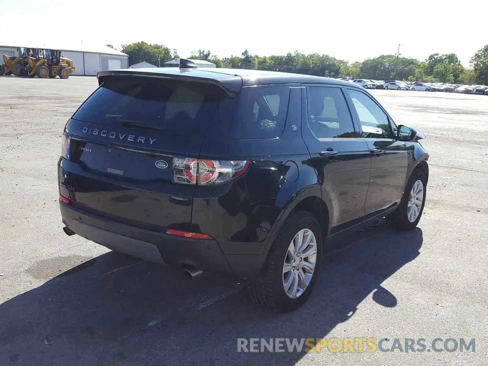 4 Photograph of a damaged car SALCP2FX7KH795182 LAND ROVER DISCOVERY 2019