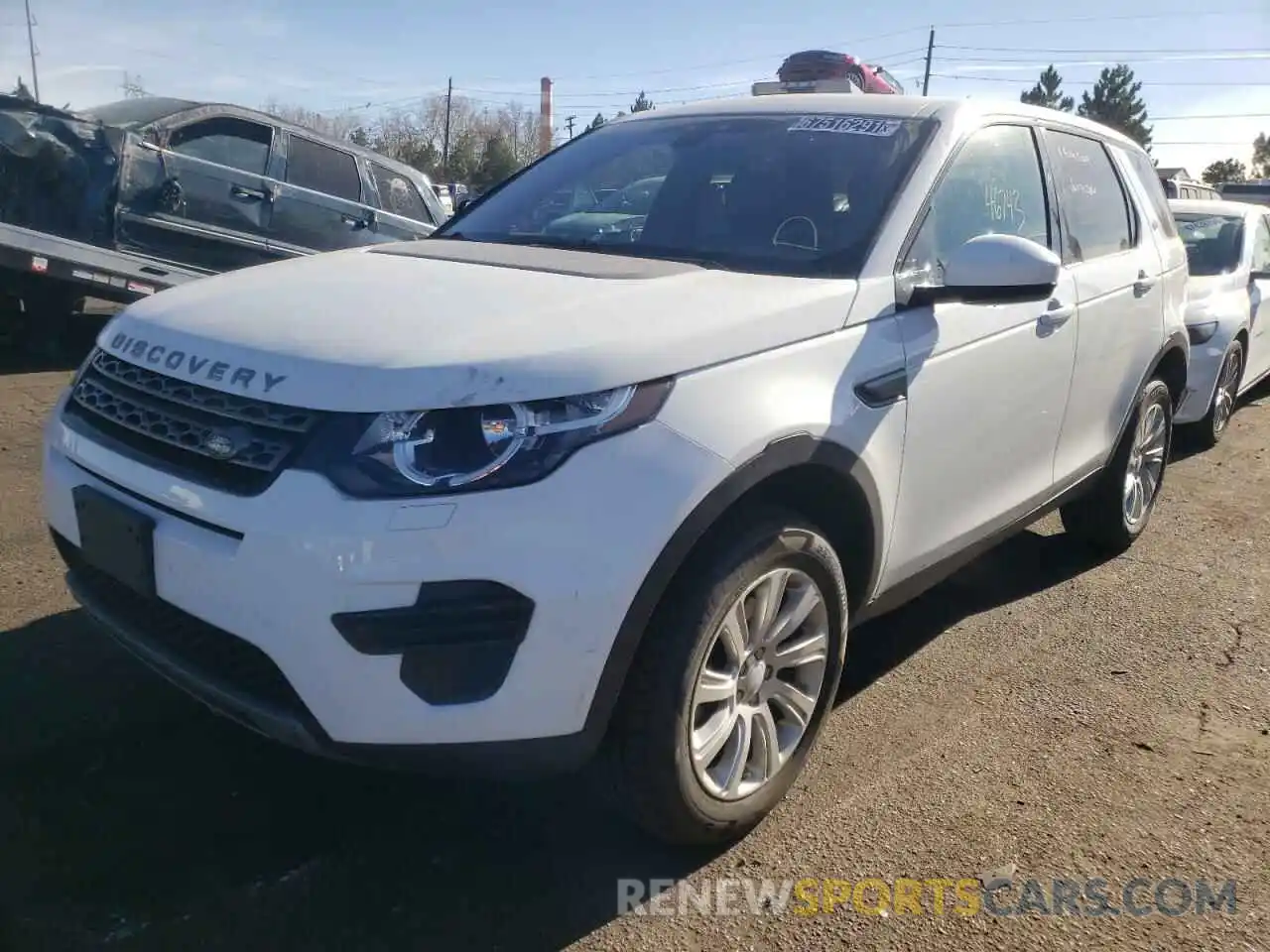 2 Photograph of a damaged car SALCP2FX7KH808366 LAND ROVER DISCOVERY 2019