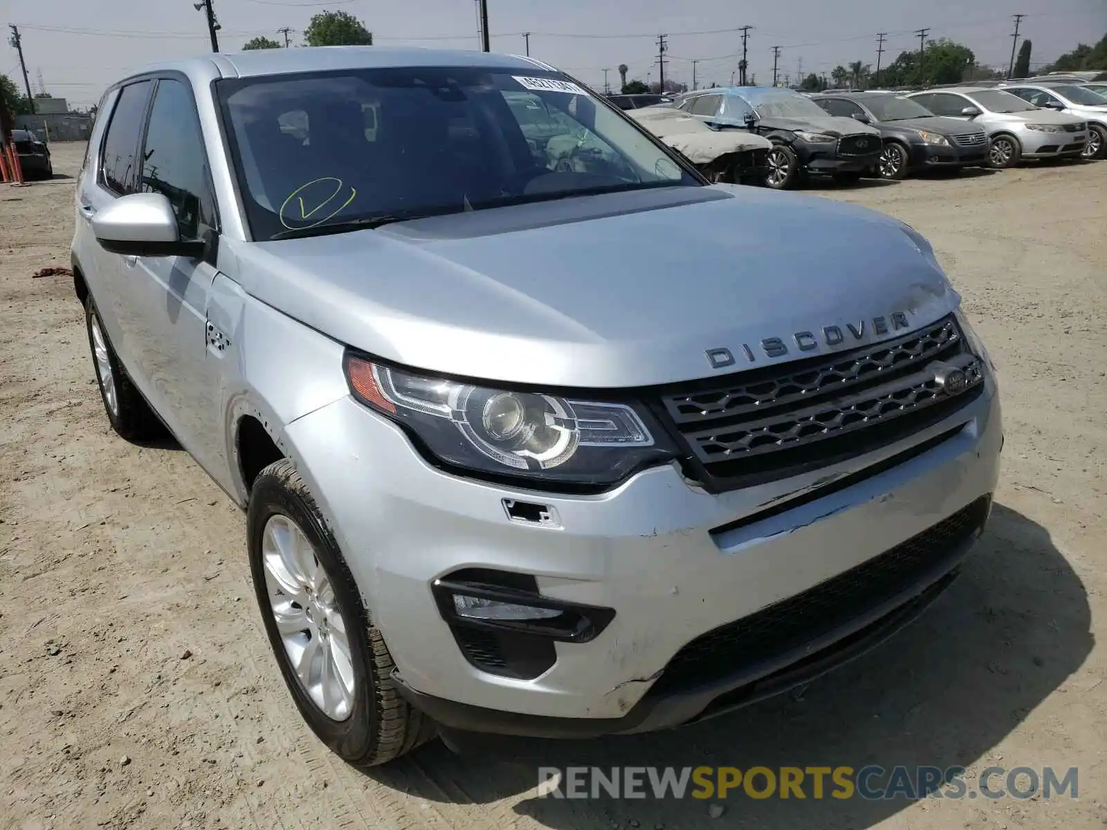 1 Photograph of a damaged car SALCP2FX8KH791884 LAND ROVER DISCOVERY 2019