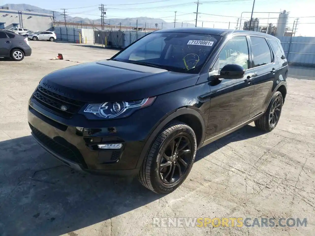 2 Photograph of a damaged car SALCP2FX8KH792193 LAND ROVER DISCOVERY 2019