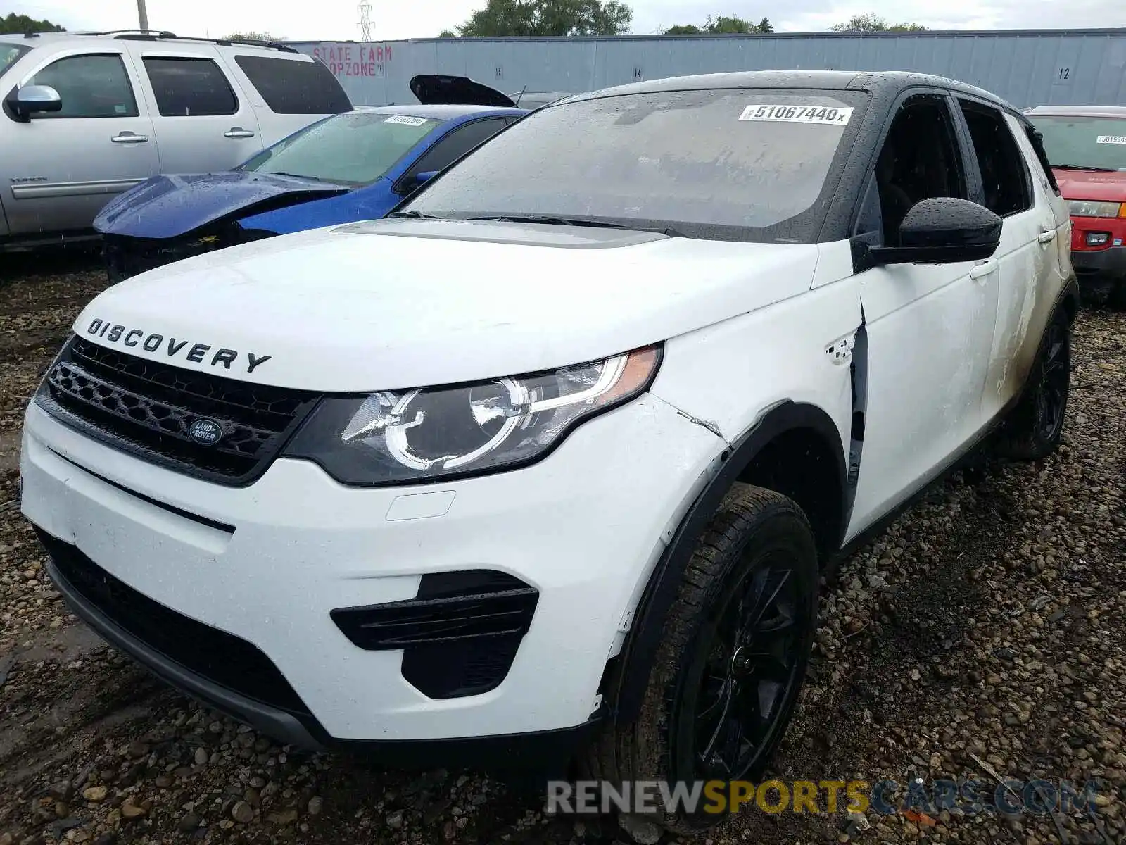 2 Photograph of a damaged car SALCP2FX8KH809879 LAND ROVER DISCOVERY 2019