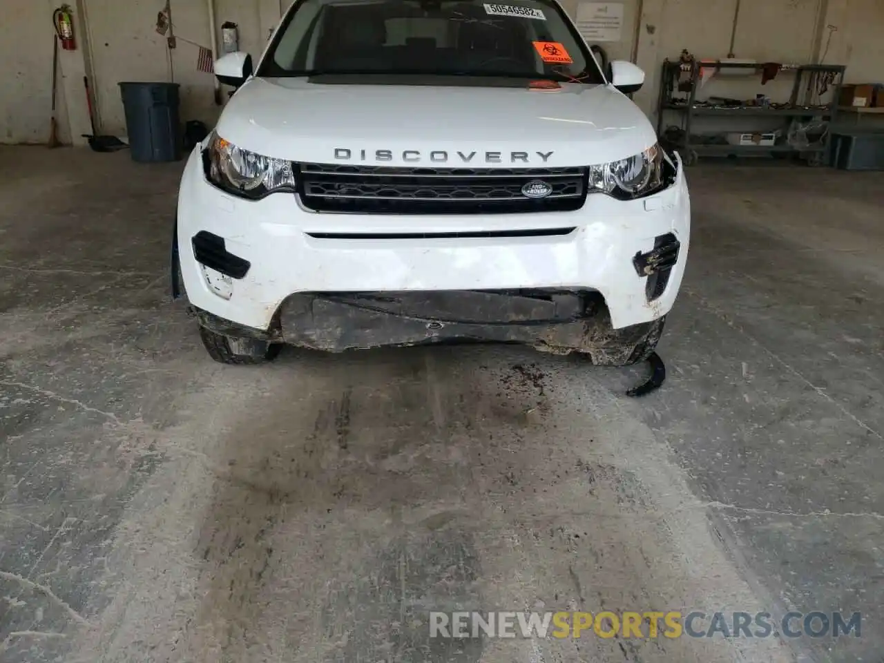 9 Photograph of a damaged car SALCP2FX8KH811258 LAND ROVER DISCOVERY 2019