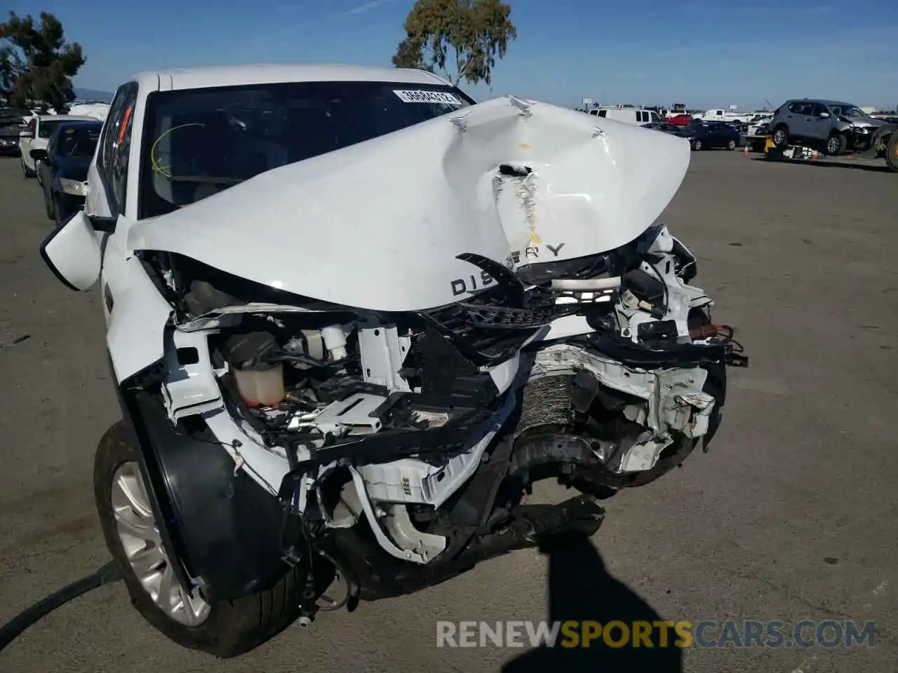 9 Photograph of a damaged car SALCP2FX8KH818582 LAND ROVER DISCOVERY 2019