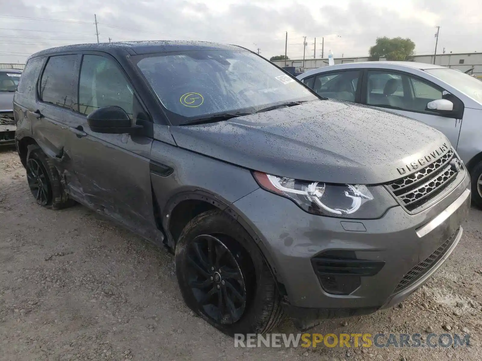 1 Photograph of a damaged car SALCP2FX9KH784989 LAND ROVER DISCOVERY 2019