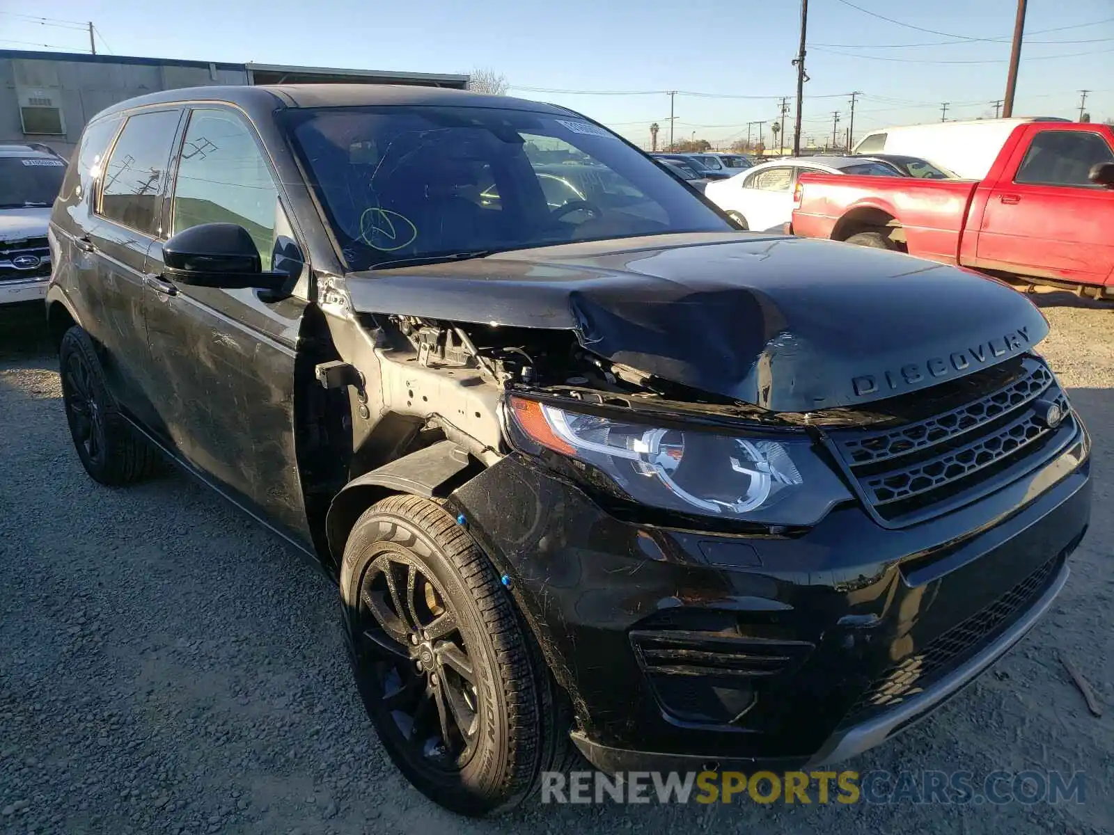 1 Photograph of a damaged car SALCP2FX9KH793837 LAND ROVER DISCOVERY 2019