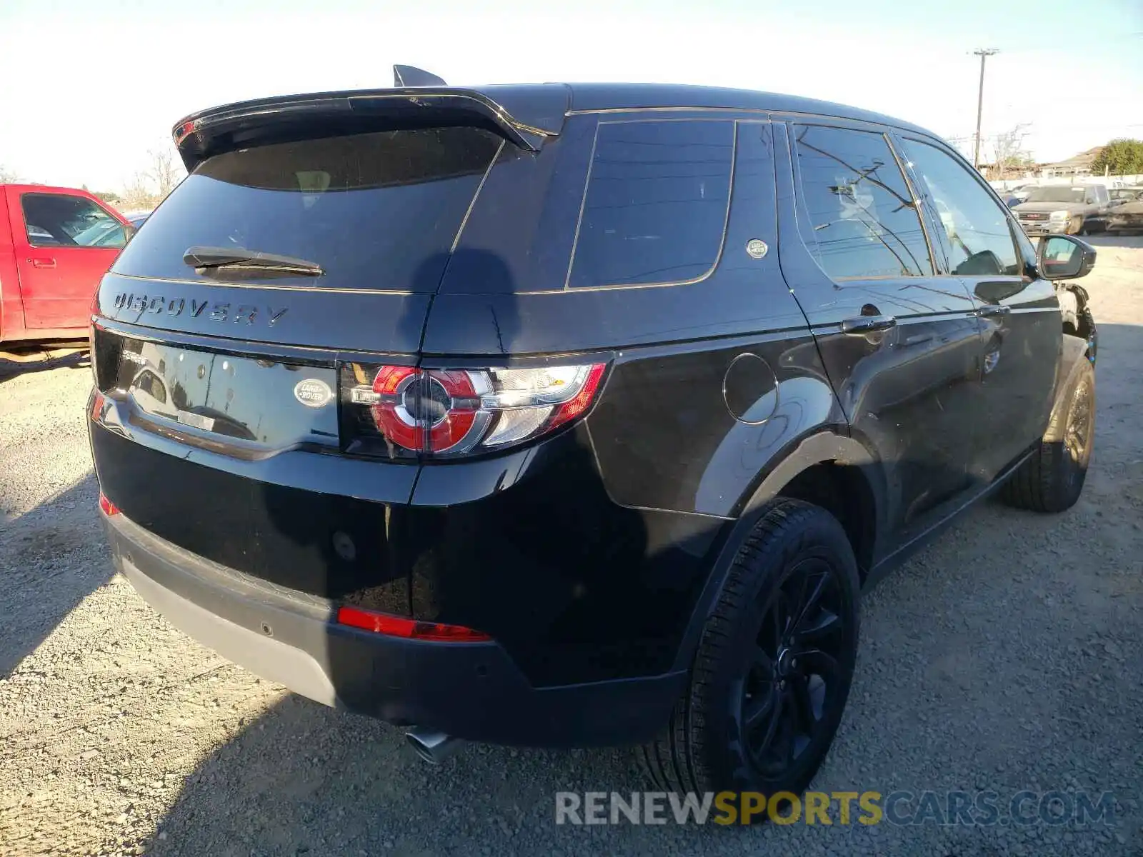 4 Photograph of a damaged car SALCP2FX9KH793837 LAND ROVER DISCOVERY 2019