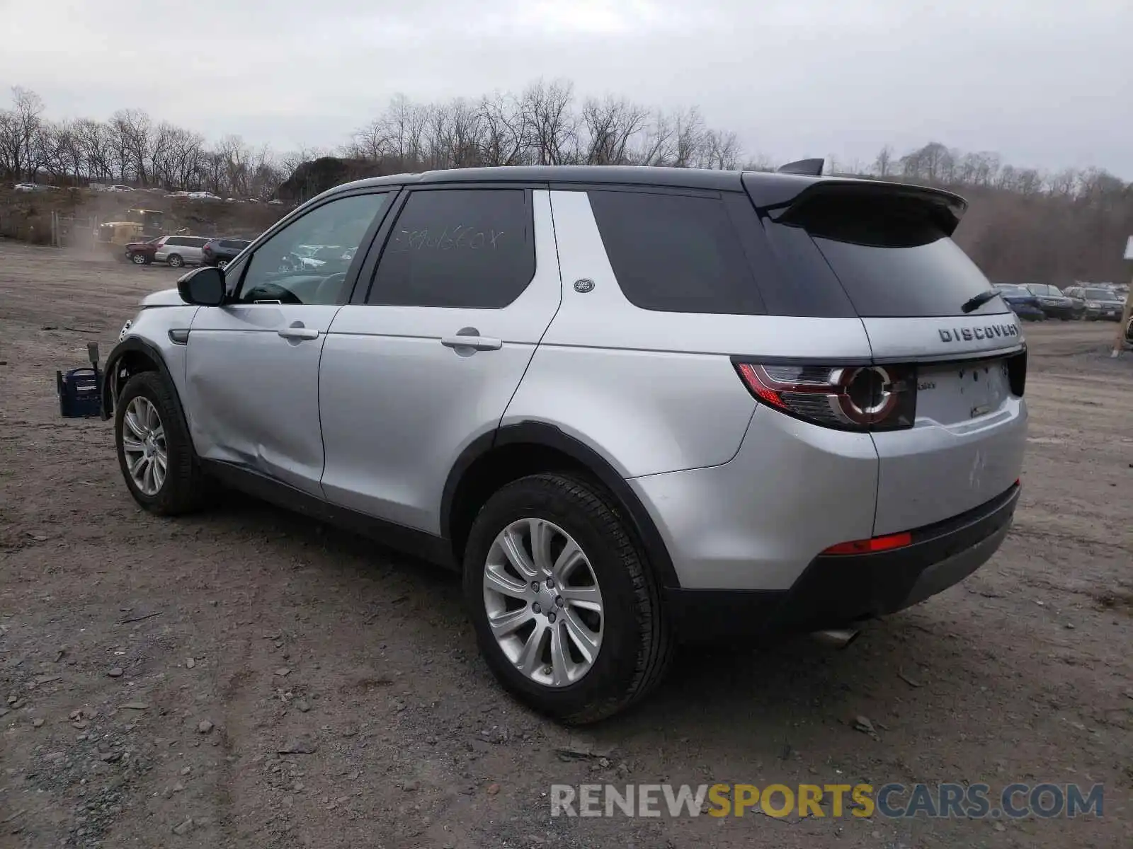 3 Photograph of a damaged car SALCP2FX9KH828733 LAND ROVER DISCOVERY 2019