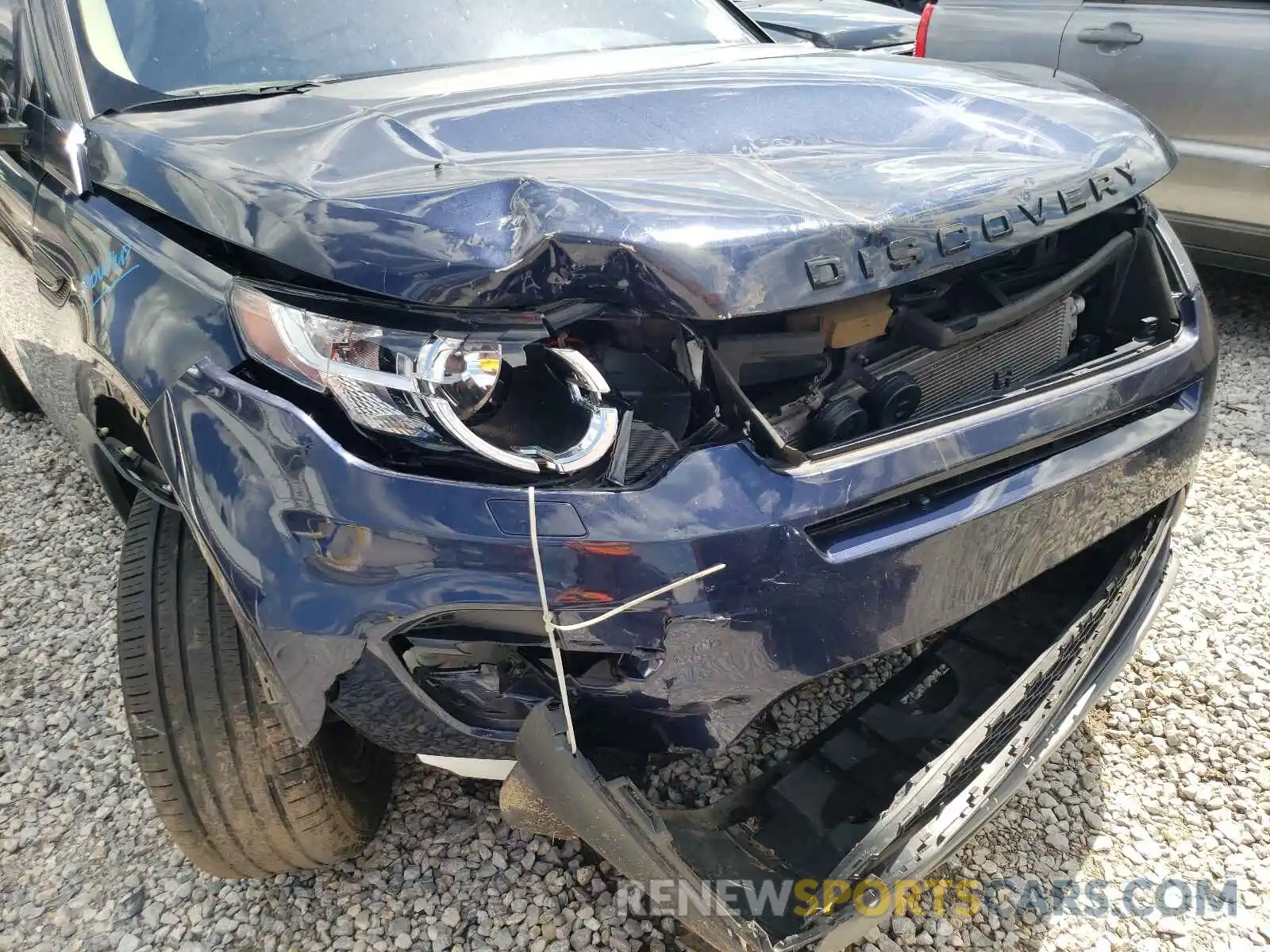 9 Photograph of a damaged car SALCP2FXXKH791742 LAND ROVER DISCOVERY 2019