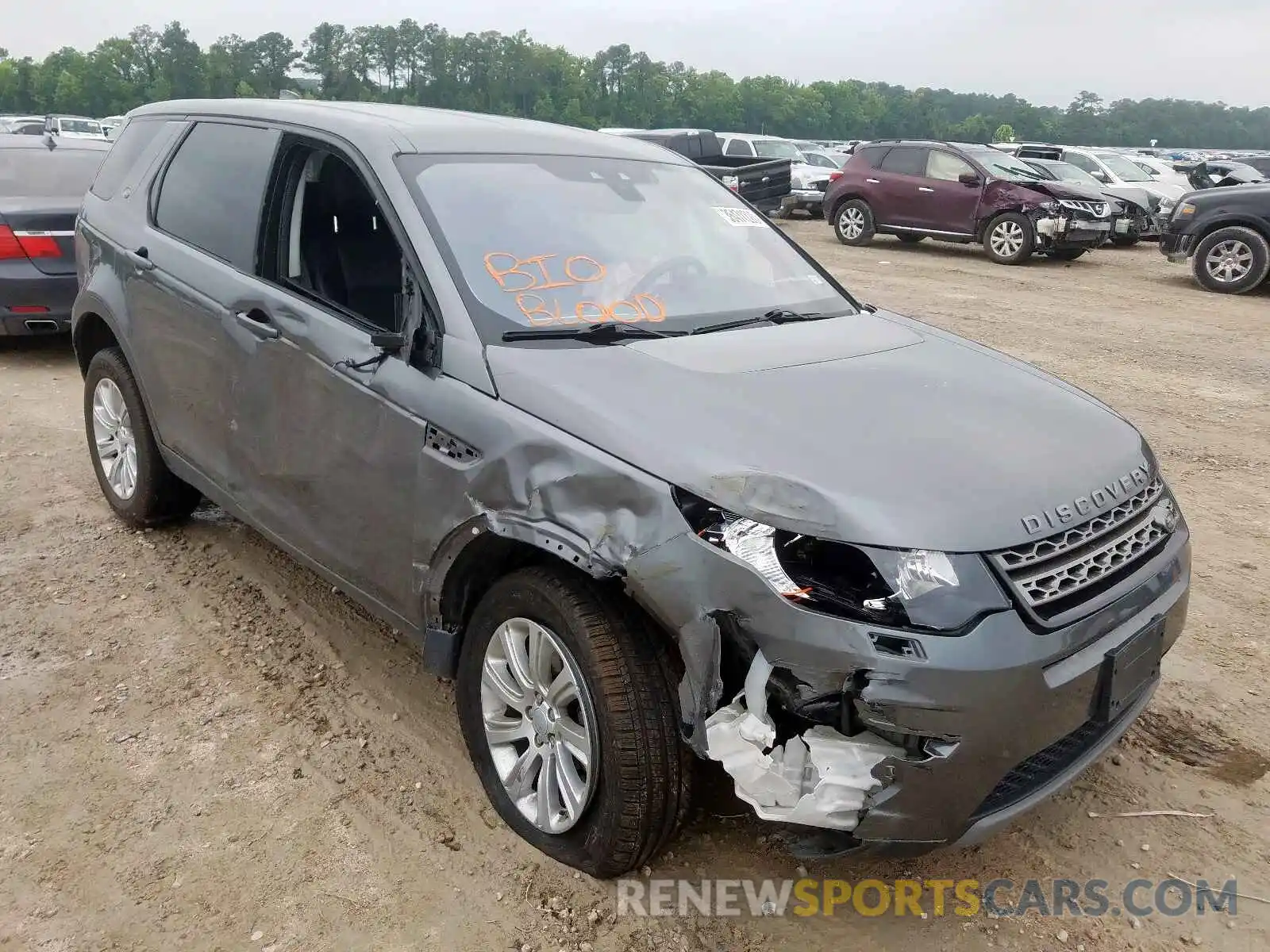 1 Photograph of a damaged car SALCP2FXXKH794737 LAND ROVER DISCOVERY 2019