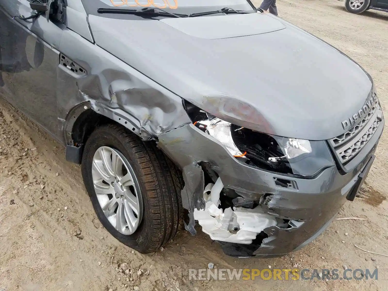 10 Photograph of a damaged car SALCP2FXXKH794737 LAND ROVER DISCOVERY 2019