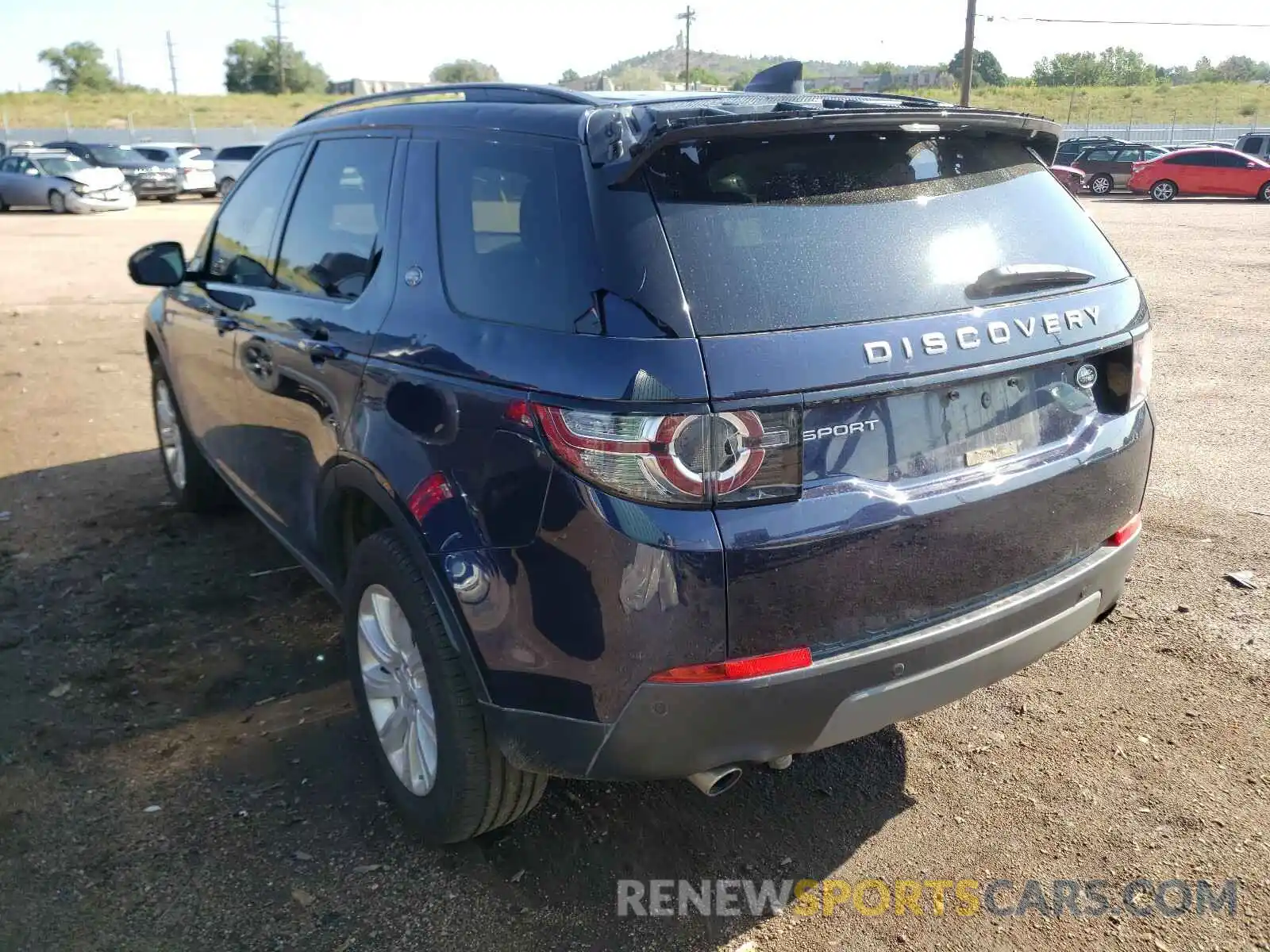 3 Photograph of a damaged car SALCP2FXXKH800097 LAND ROVER DISCOVERY 2019