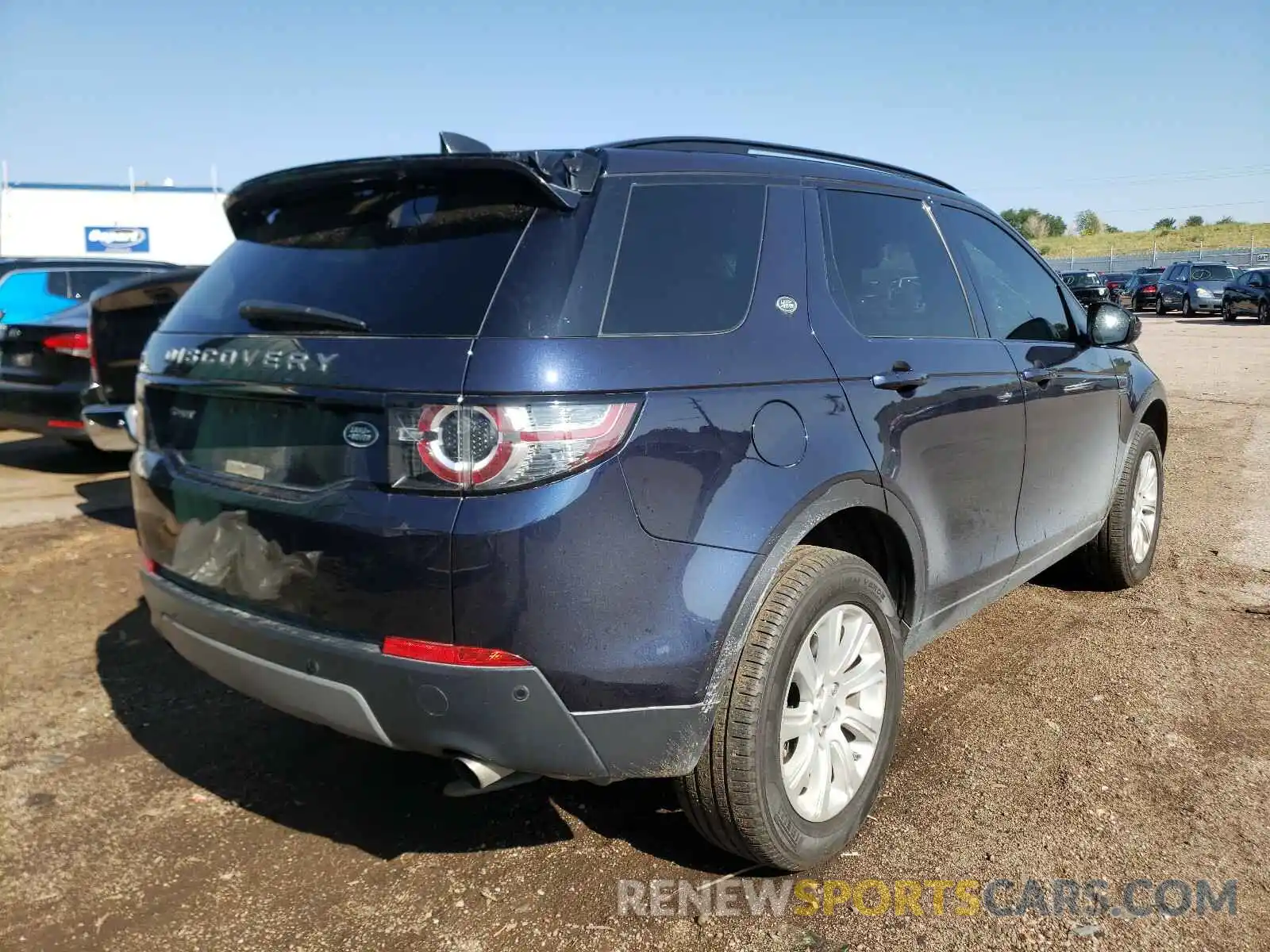 4 Photograph of a damaged car SALCP2FXXKH800097 LAND ROVER DISCOVERY 2019