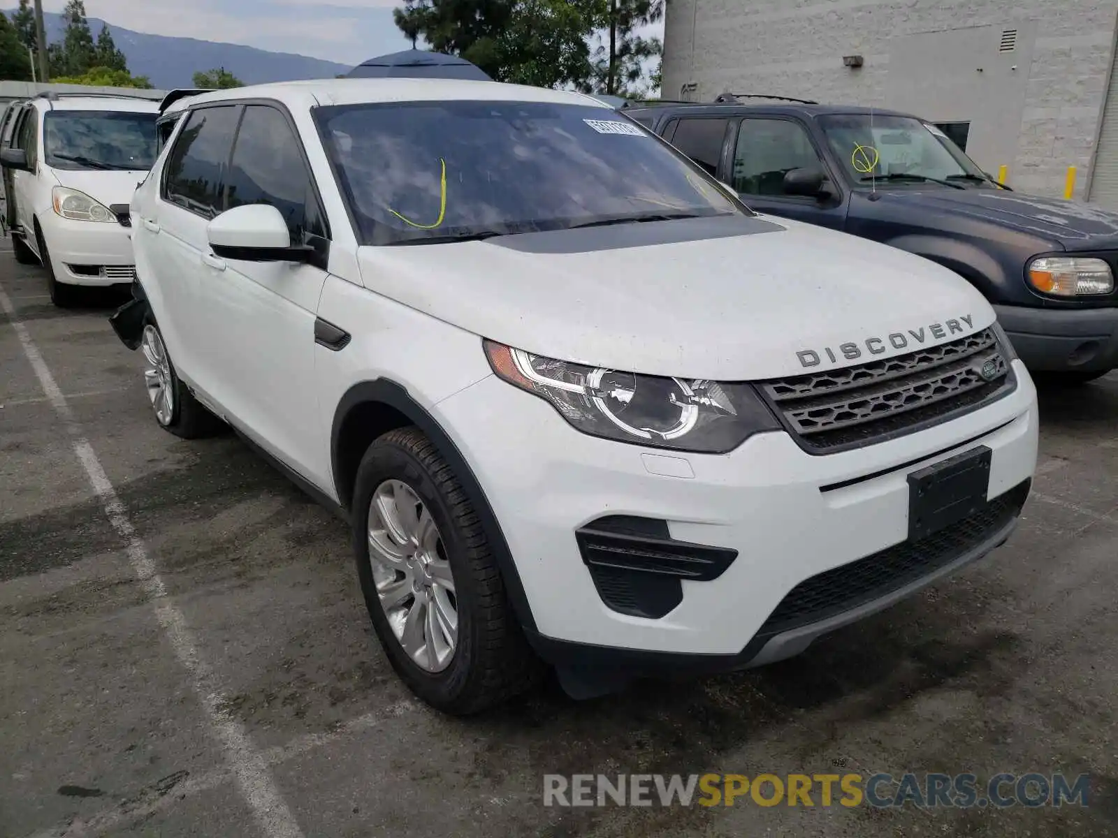 1 Photograph of a damaged car SALCP2FXXKH809186 LAND ROVER DISCOVERY 2019