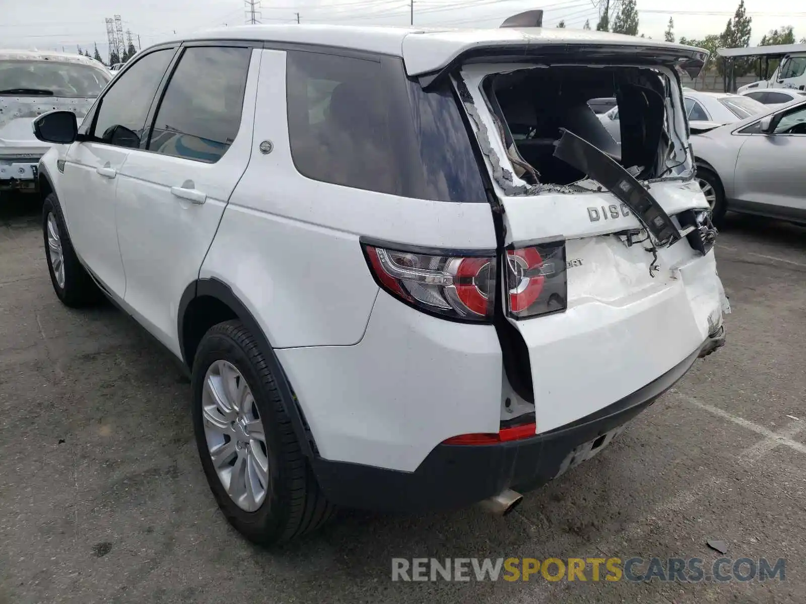 3 Photograph of a damaged car SALCP2FXXKH809186 LAND ROVER DISCOVERY 2019