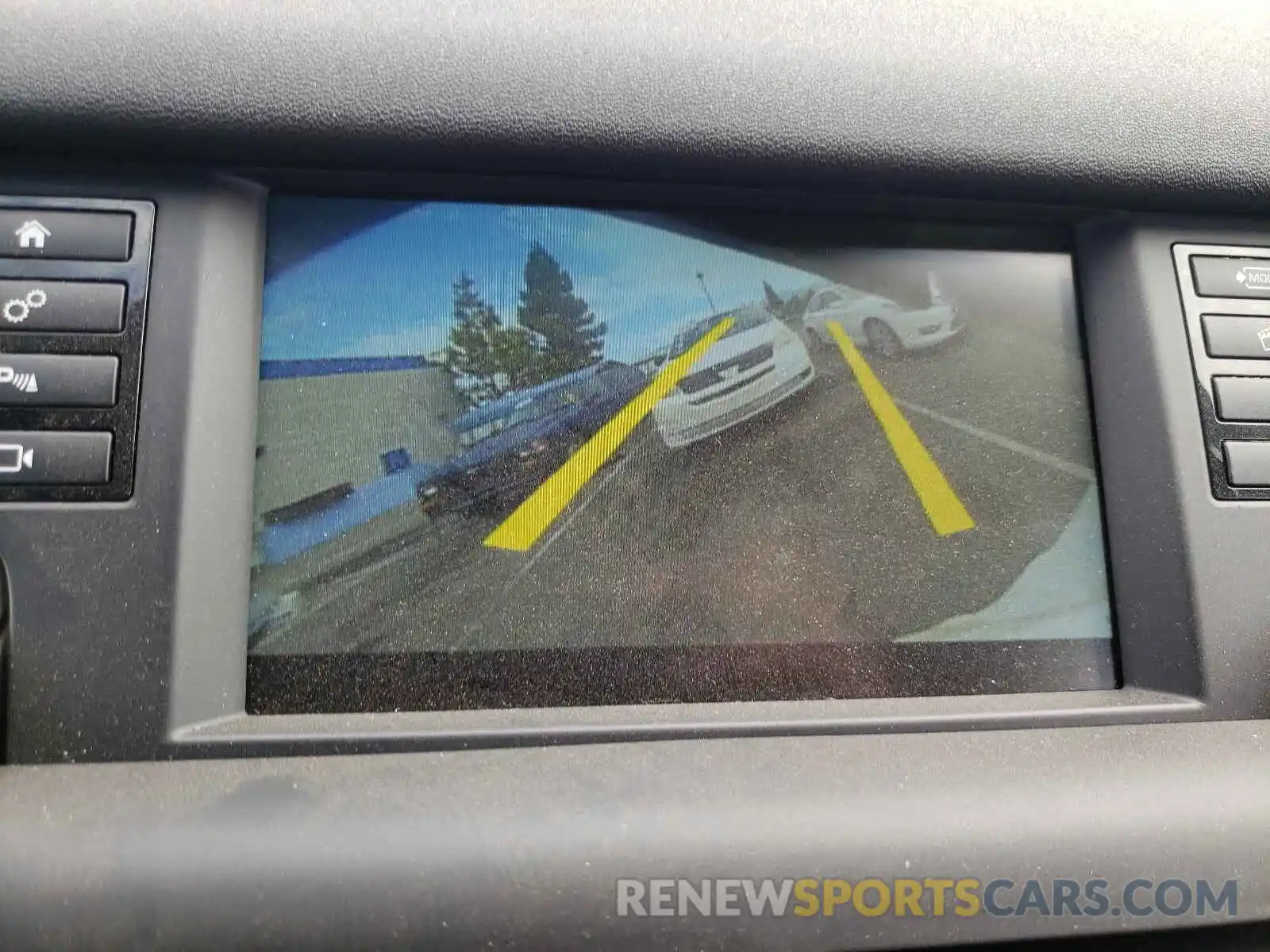 9 Photograph of a damaged car SALCP2FXXKH809186 LAND ROVER DISCOVERY 2019