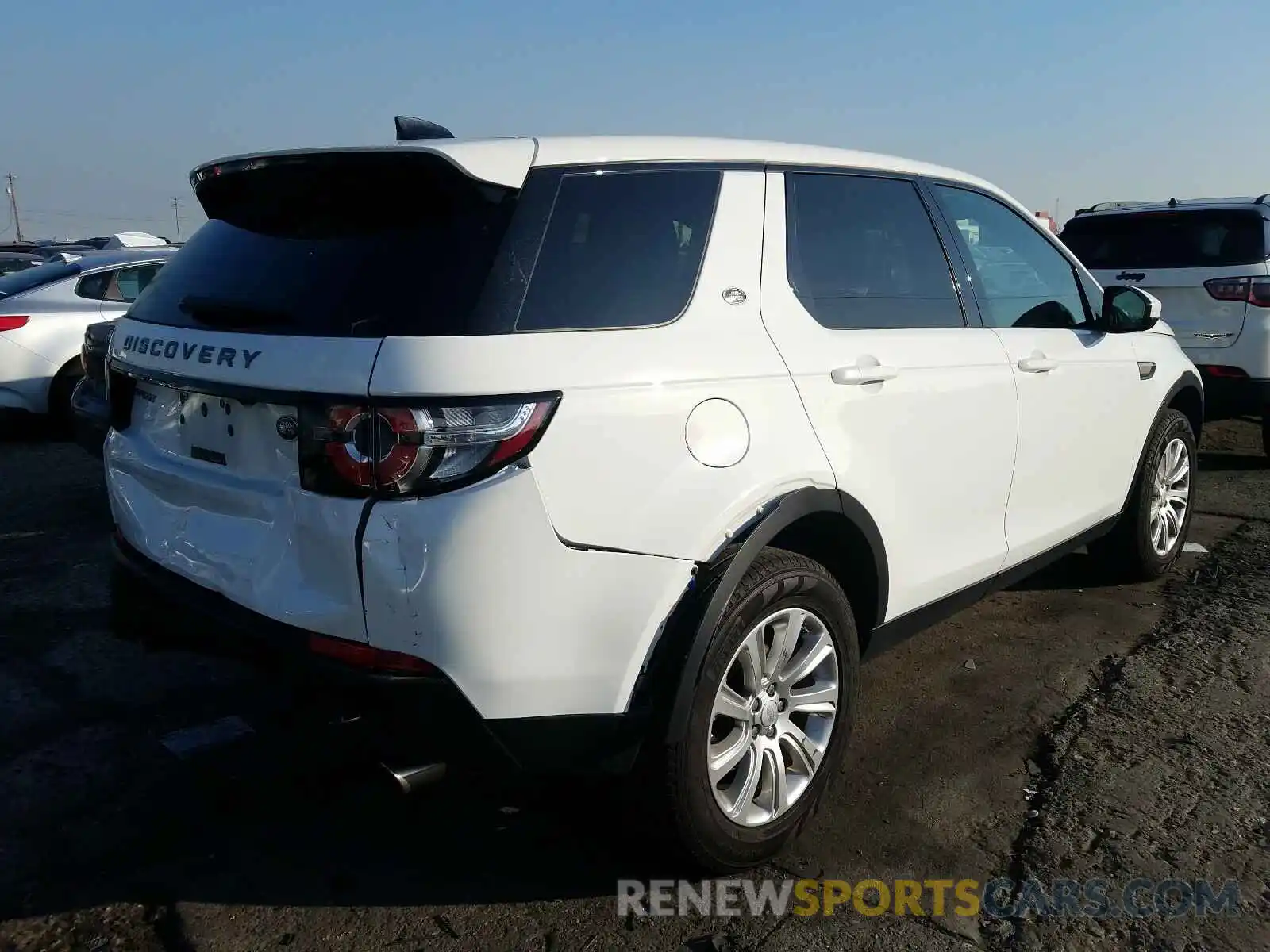 4 Фотография поврежденного автомобиля SALCP2FXXKH812282 LAND ROVER DISCOVERY 2019