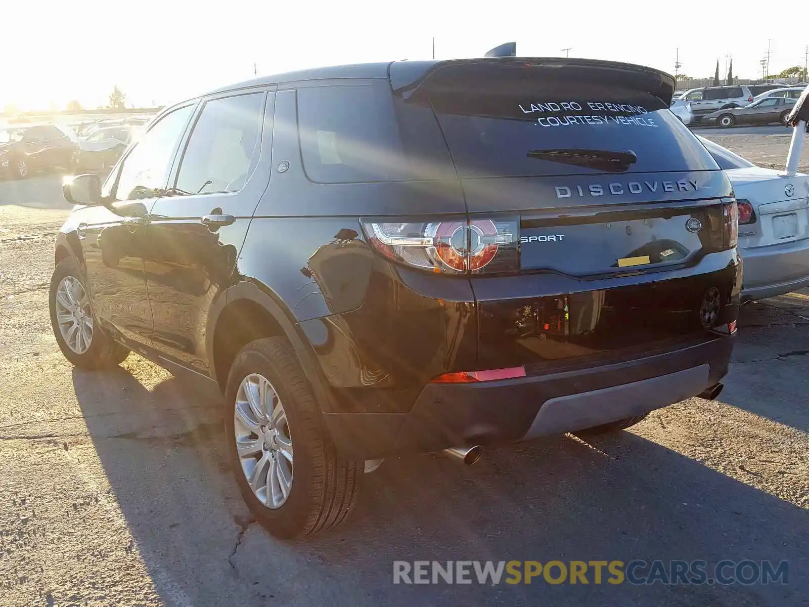 3 Photograph of a damaged car SALCP2FXXKH812590 LAND ROVER DISCOVERY 2019