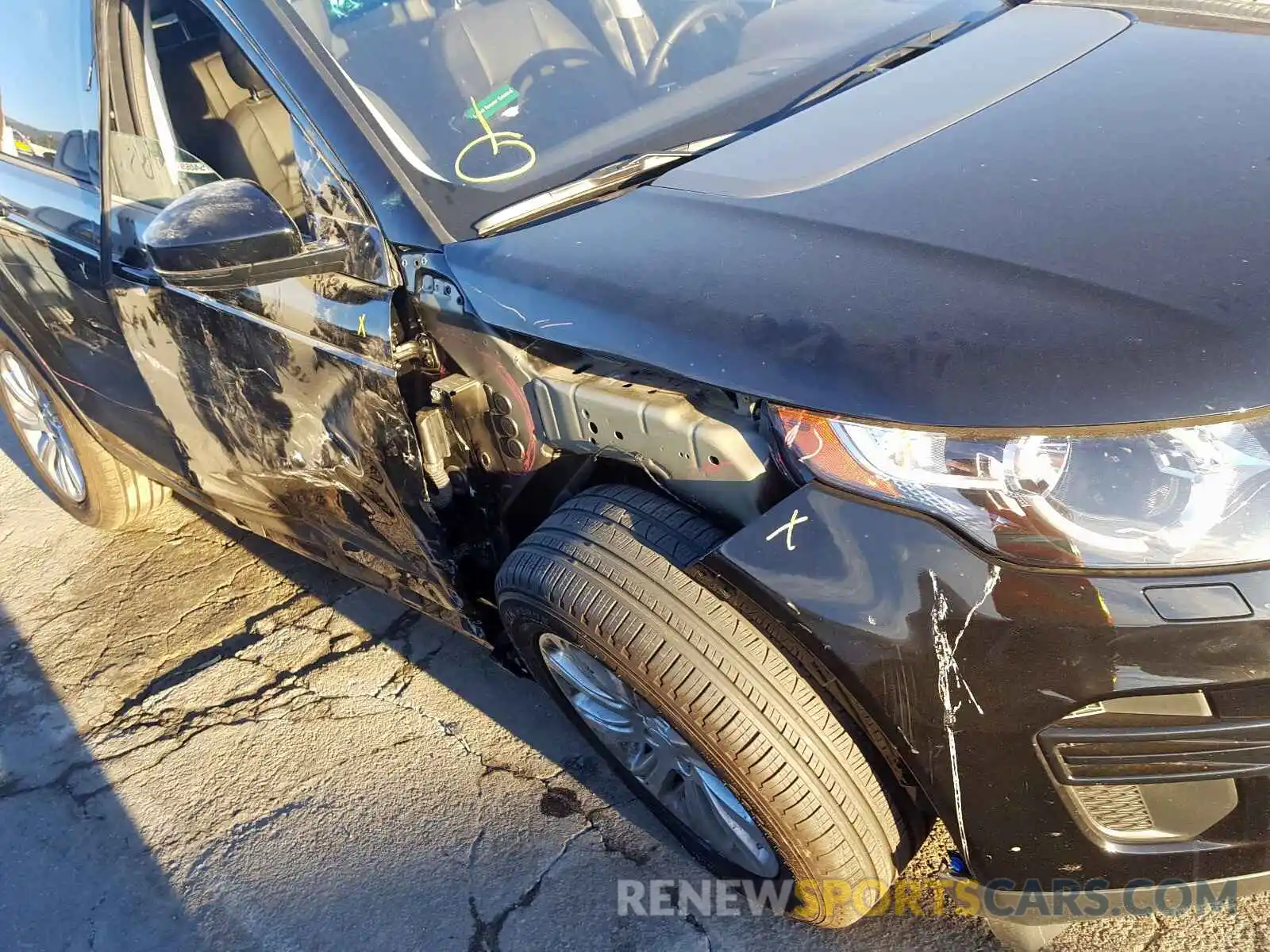 9 Photograph of a damaged car SALCP2FXXKH812590 LAND ROVER DISCOVERY 2019