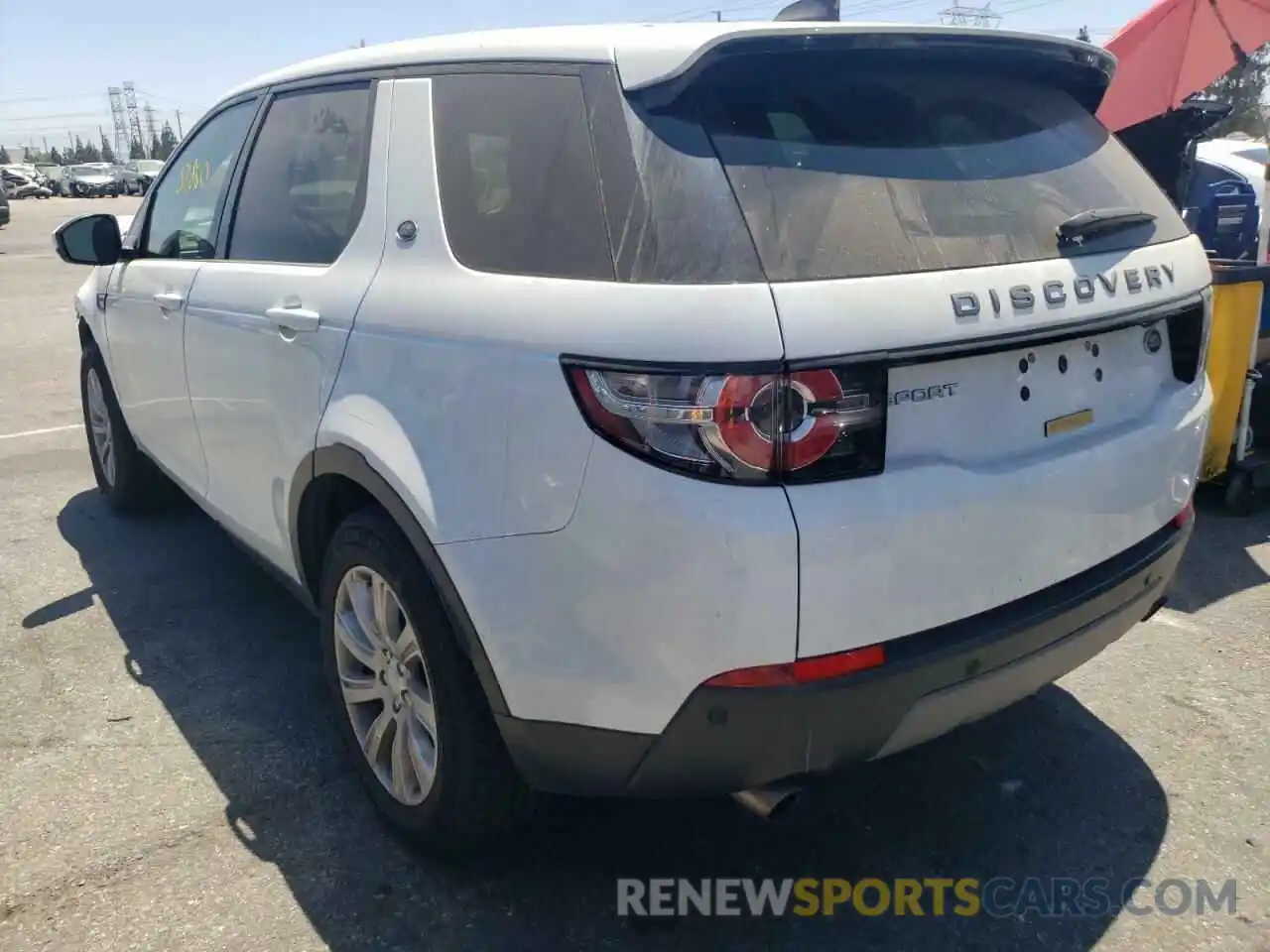 3 Photograph of a damaged car SALCP2FXXKH815022 LAND ROVER DISCOVERY 2019