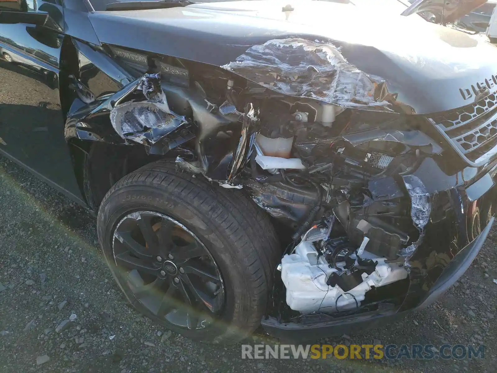 9 Photograph of a damaged car SALCR2FX0KH785619 LAND ROVER DISCOVERY 2019