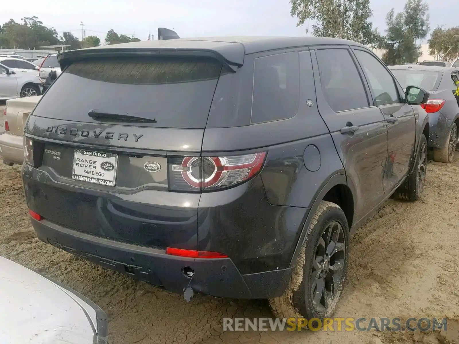 4 Photograph of a damaged car SALCR2FX0KH790691 LAND ROVER DISCOVERY 2019