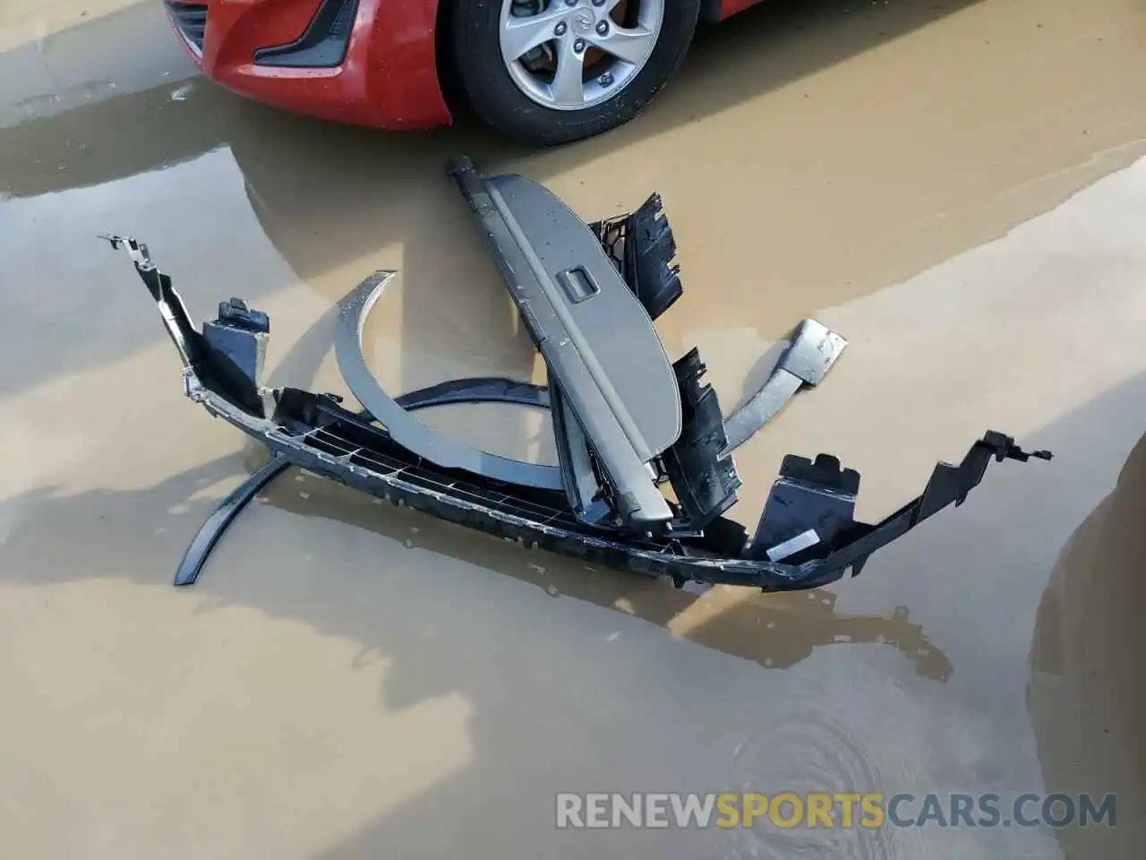12 Photograph of a damaged car SALCR2FX0KH801608 LAND ROVER DISCOVERY 2019