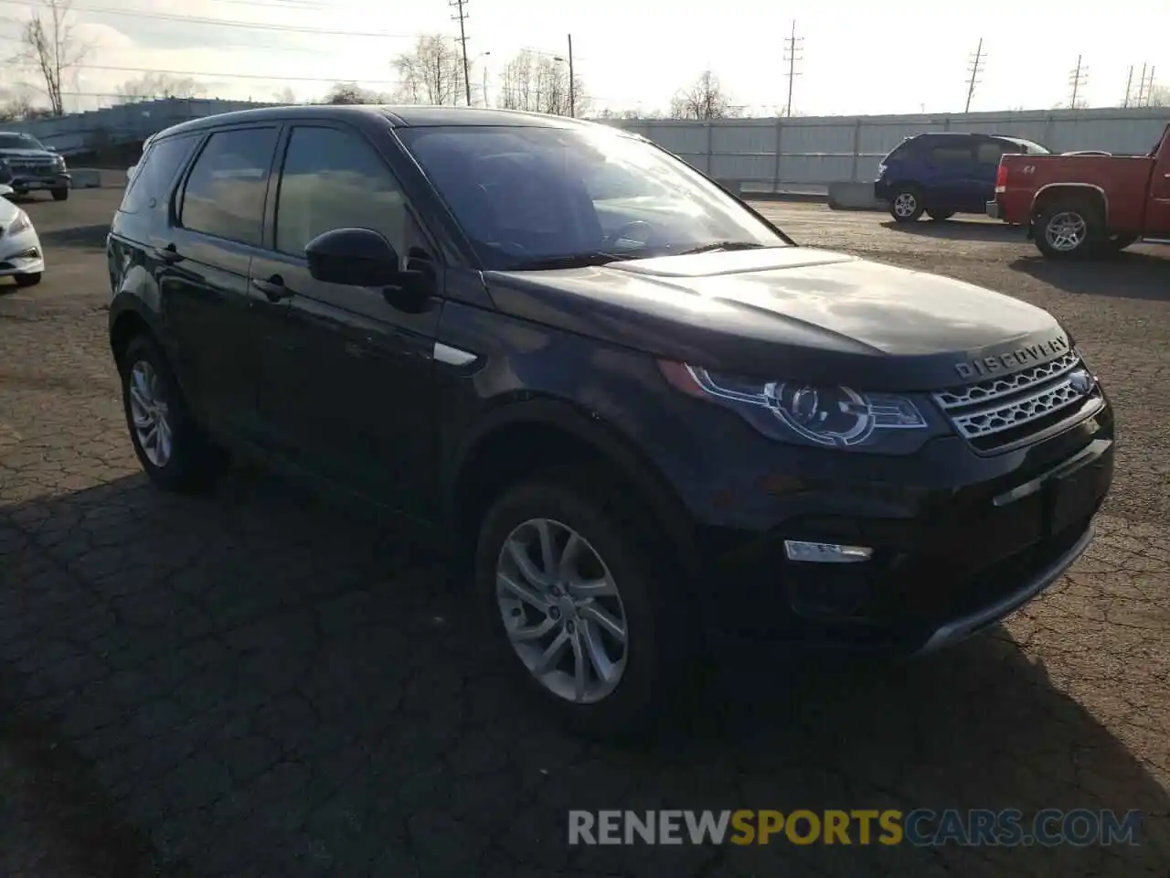 1 Photograph of a damaged car SALCR2FX1KH801729 LAND ROVER DISCOVERY 2019