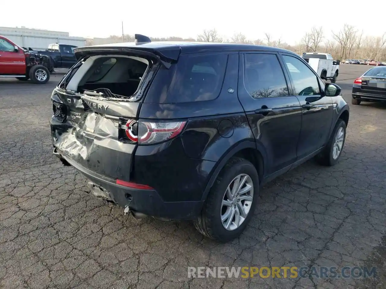 4 Фотография поврежденного автомобиля SALCR2FX1KH801729 LAND ROVER DISCOVERY 2019