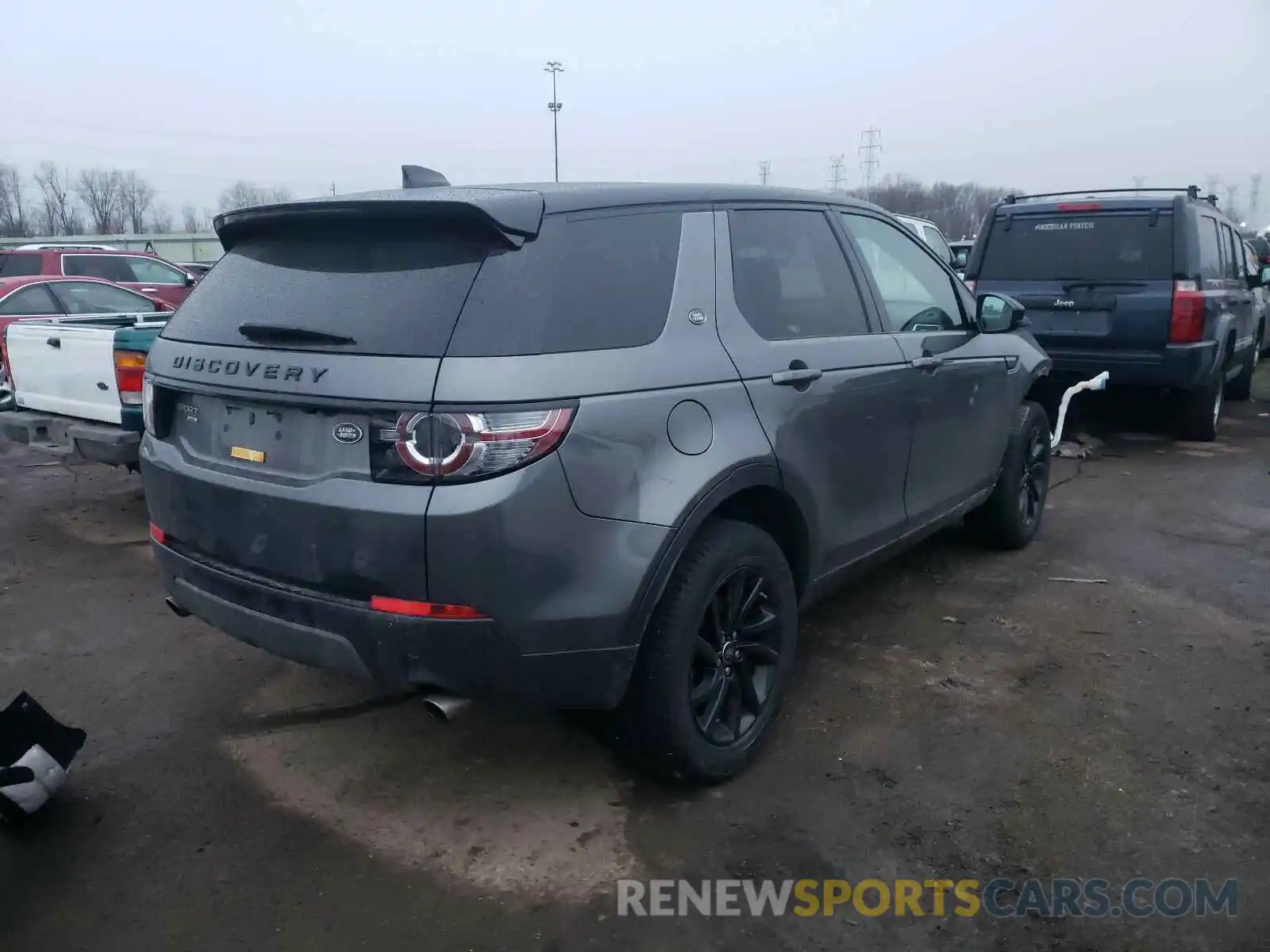 4 Photograph of a damaged car SALCR2FX1KH802993 LAND ROVER DISCOVERY 2019