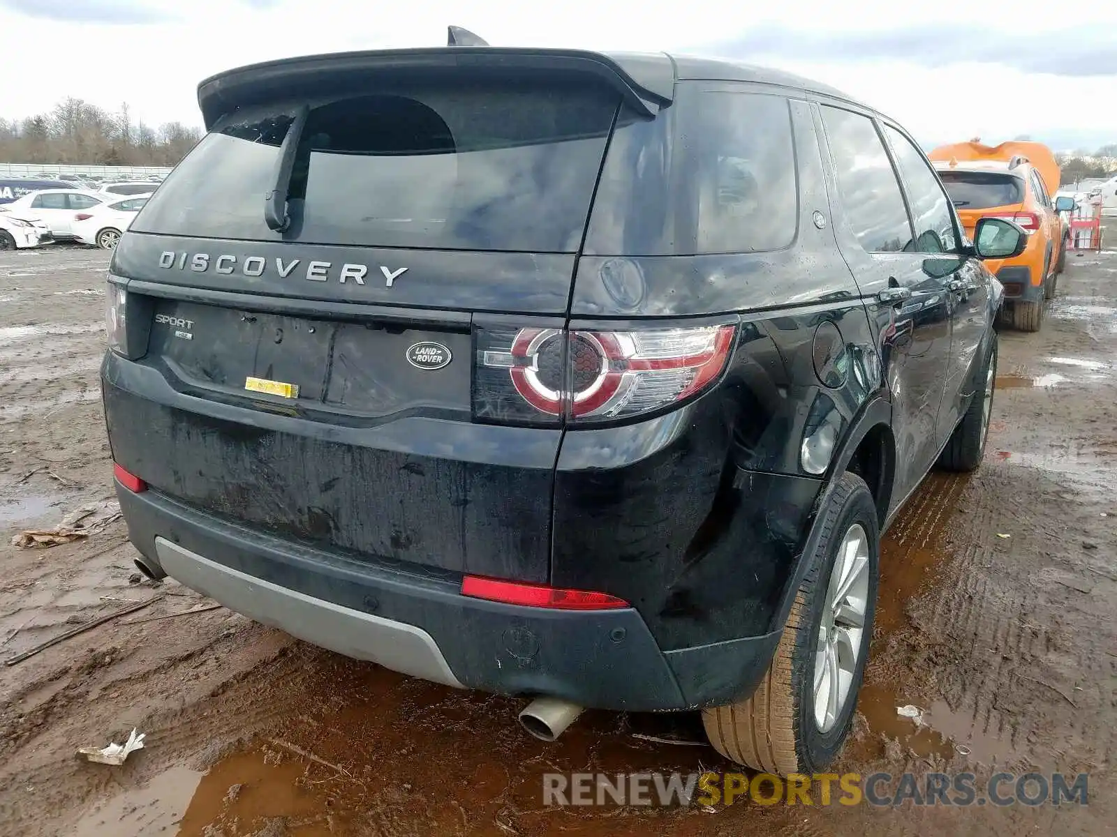 4 Photograph of a damaged car SALCR2FX1KH806915 LAND ROVER DISCOVERY 2019