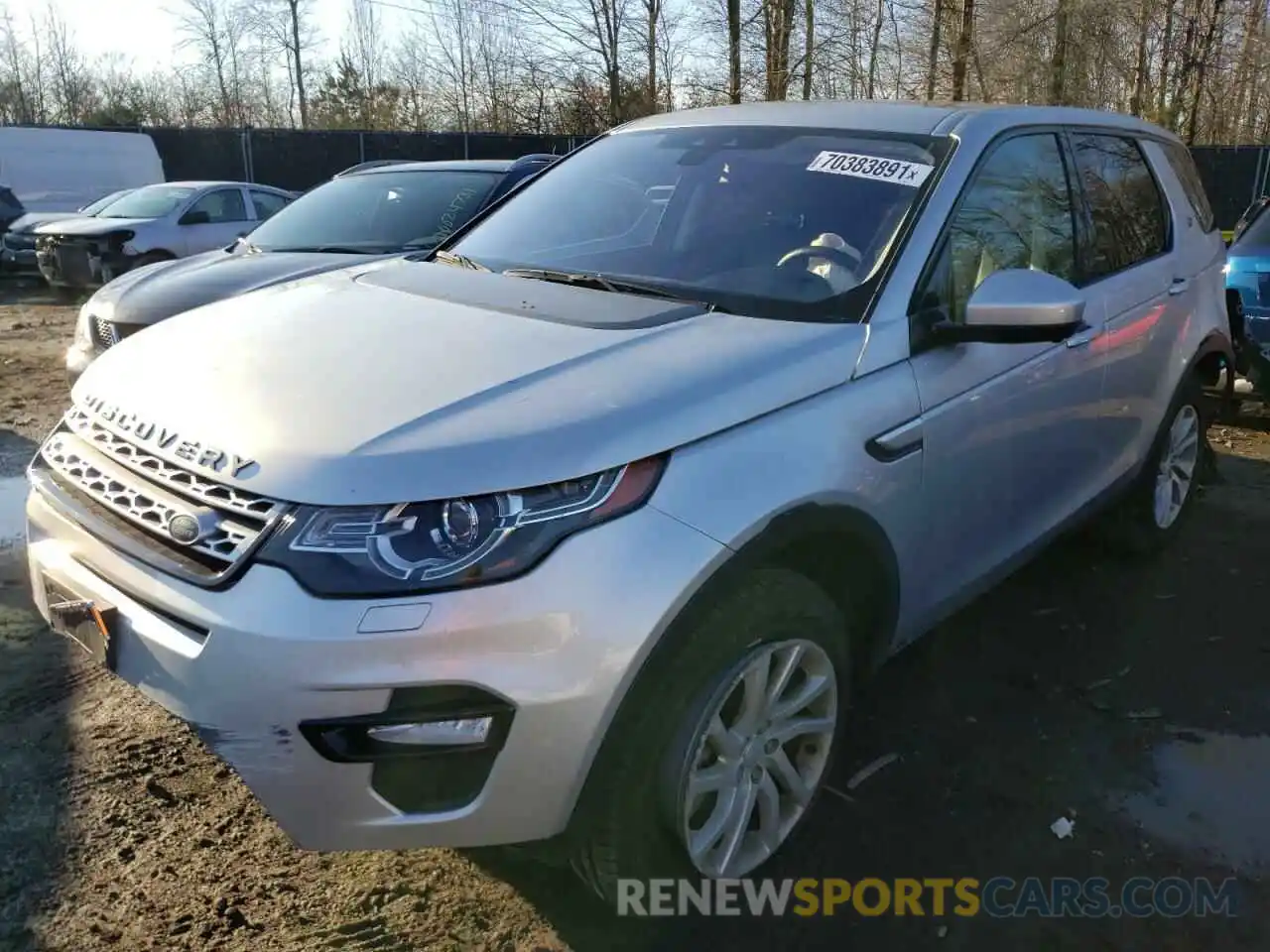 2 Photograph of a damaged car SALCR2FX2KH799733 LAND ROVER DISCOVERY 2019