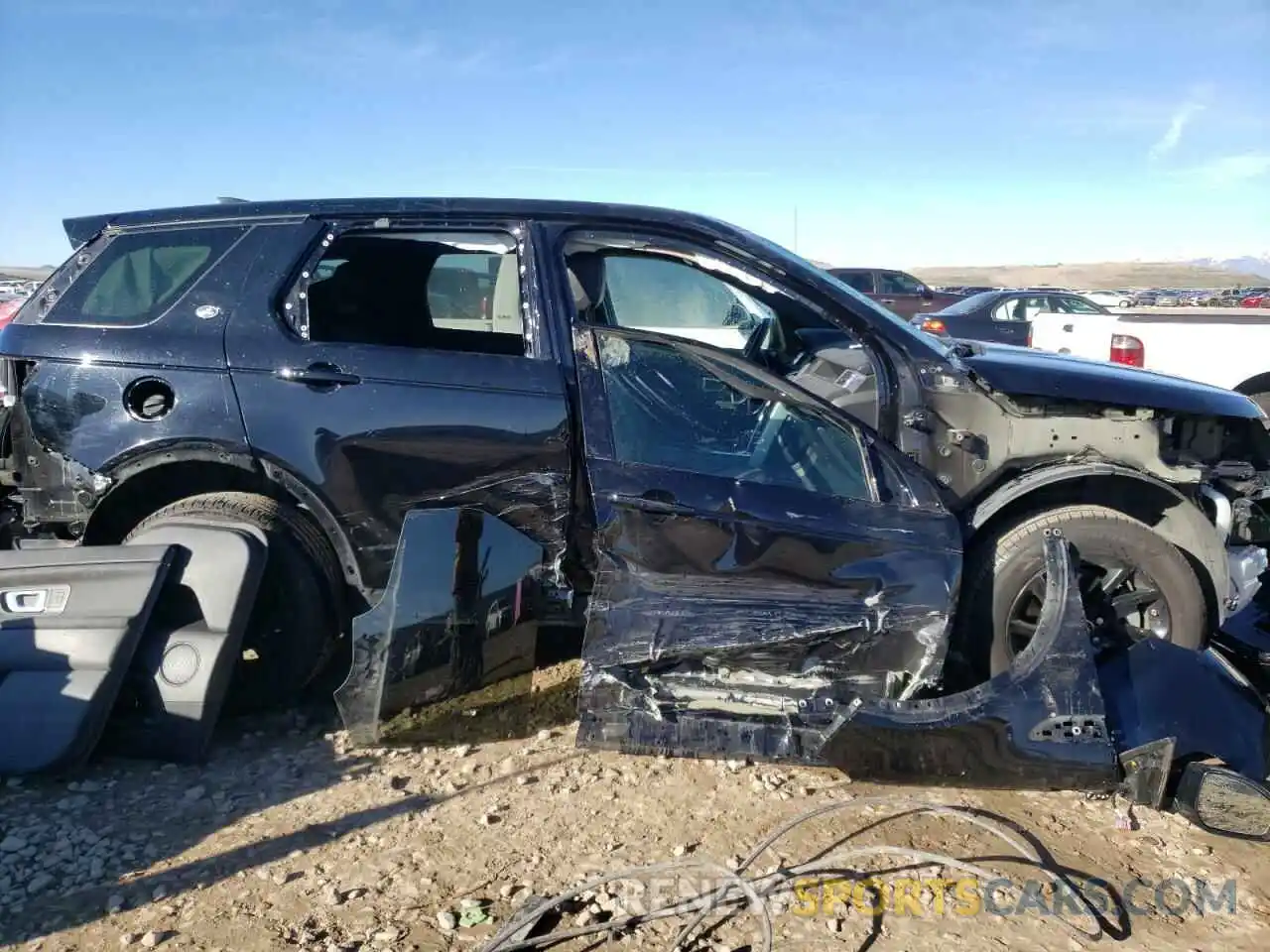 9 Photograph of a damaged car SALCR2FX2KH808124 LAND ROVER DISCOVERY 2019