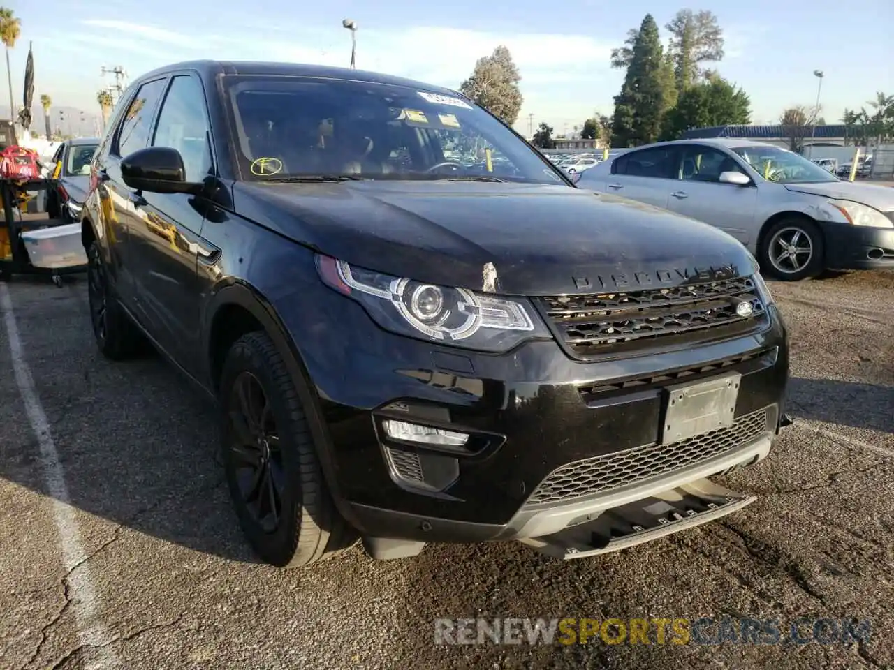 1 Фотография поврежденного автомобиля SALCR2FX2KH812657 LAND ROVER DISCOVERY 2019