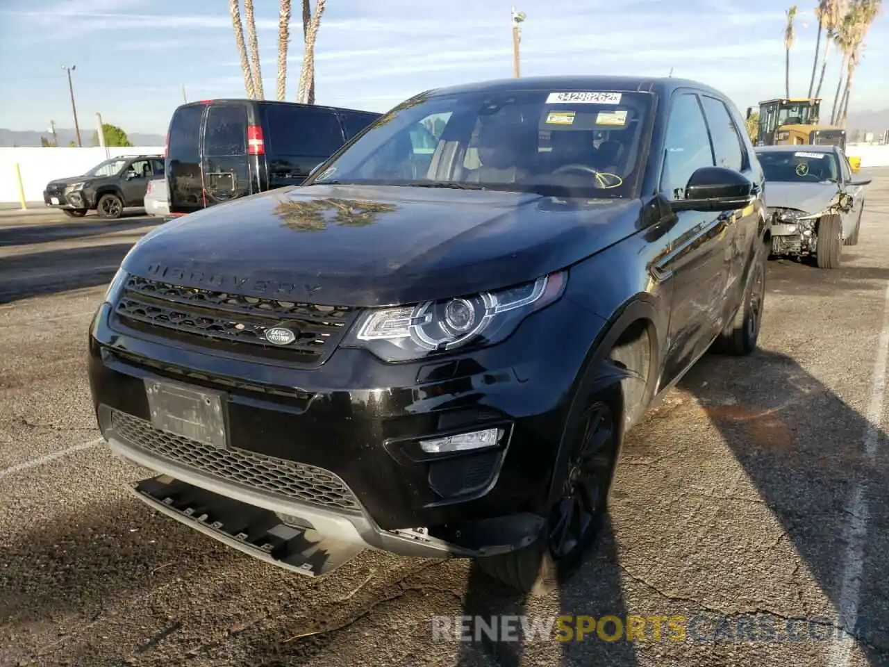 2 Фотография поврежденного автомобиля SALCR2FX2KH812657 LAND ROVER DISCOVERY 2019