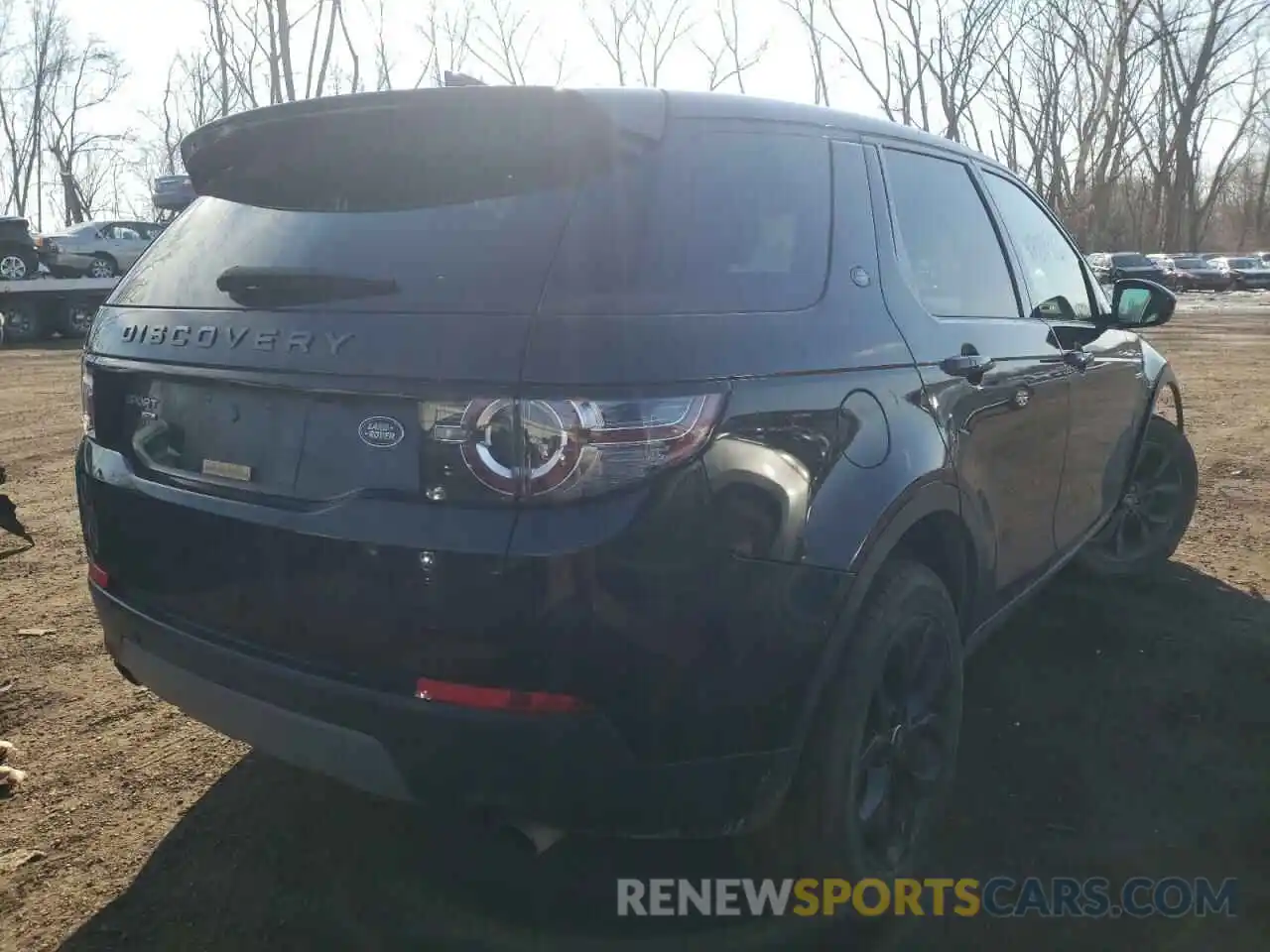 4 Photograph of a damaged car SALCR2FX2KH821469 LAND ROVER DISCOVERY 2019