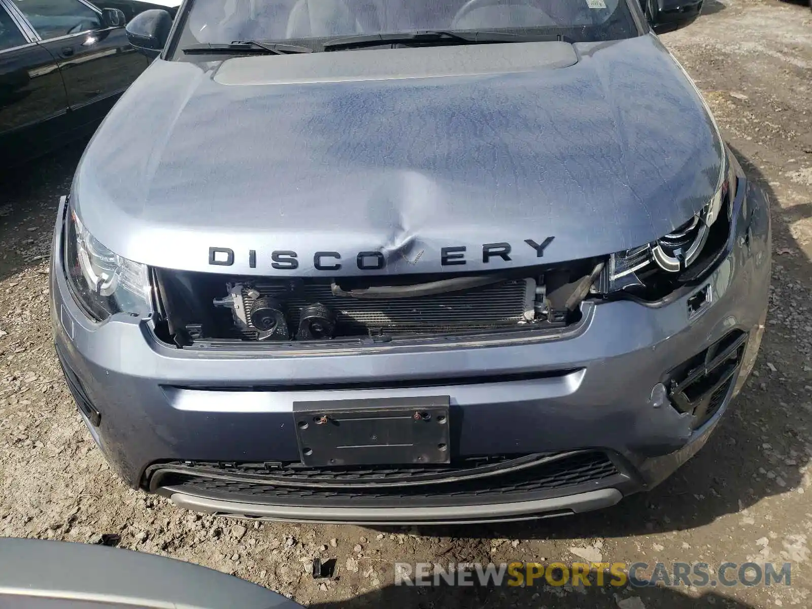 9 Photograph of a damaged car SALCR2FX2KH823061 LAND ROVER DISCOVERY 2019