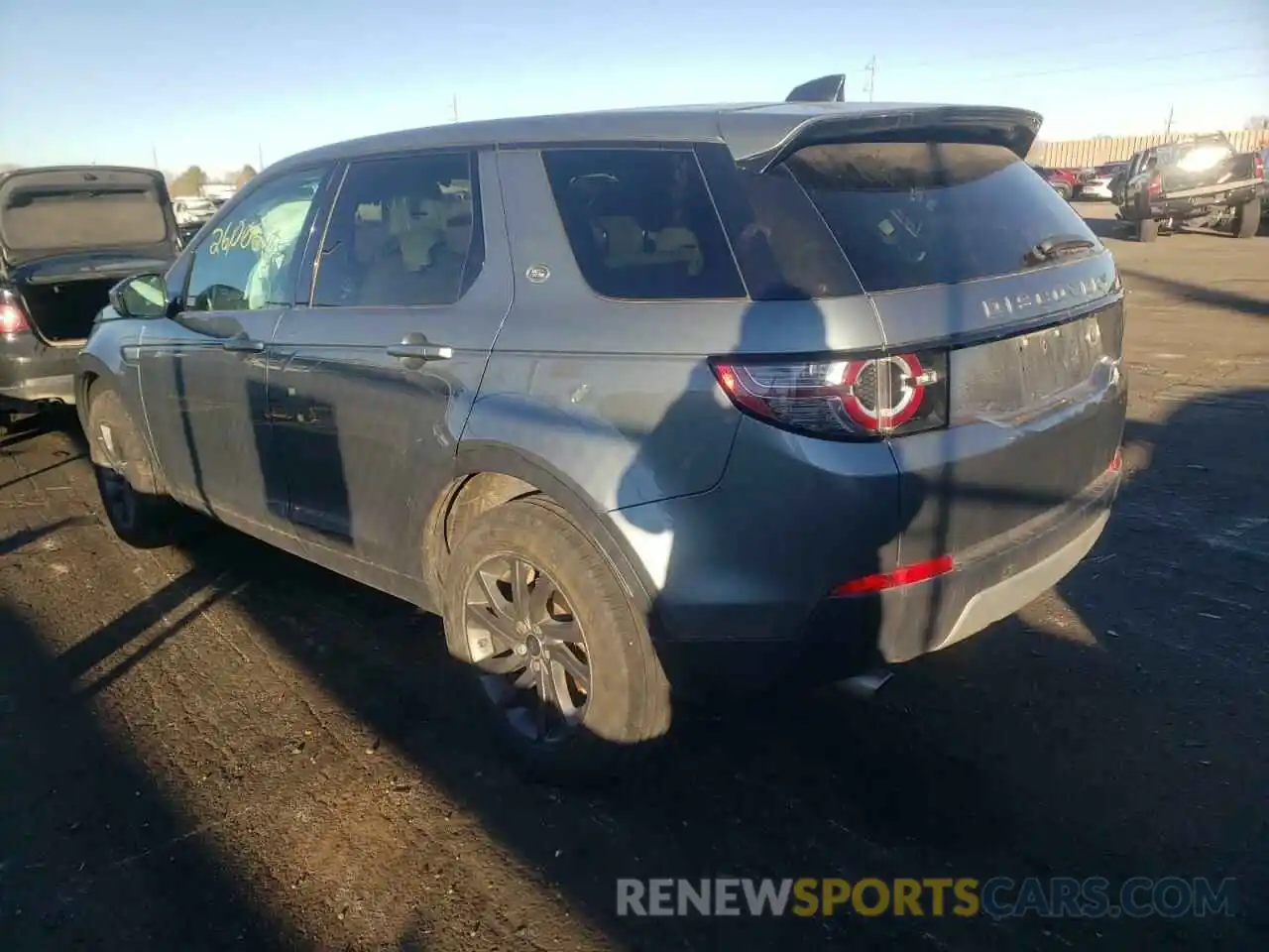 3 Photograph of a damaged car SALCR2FX3KH799675 LAND ROVER DISCOVERY 2019